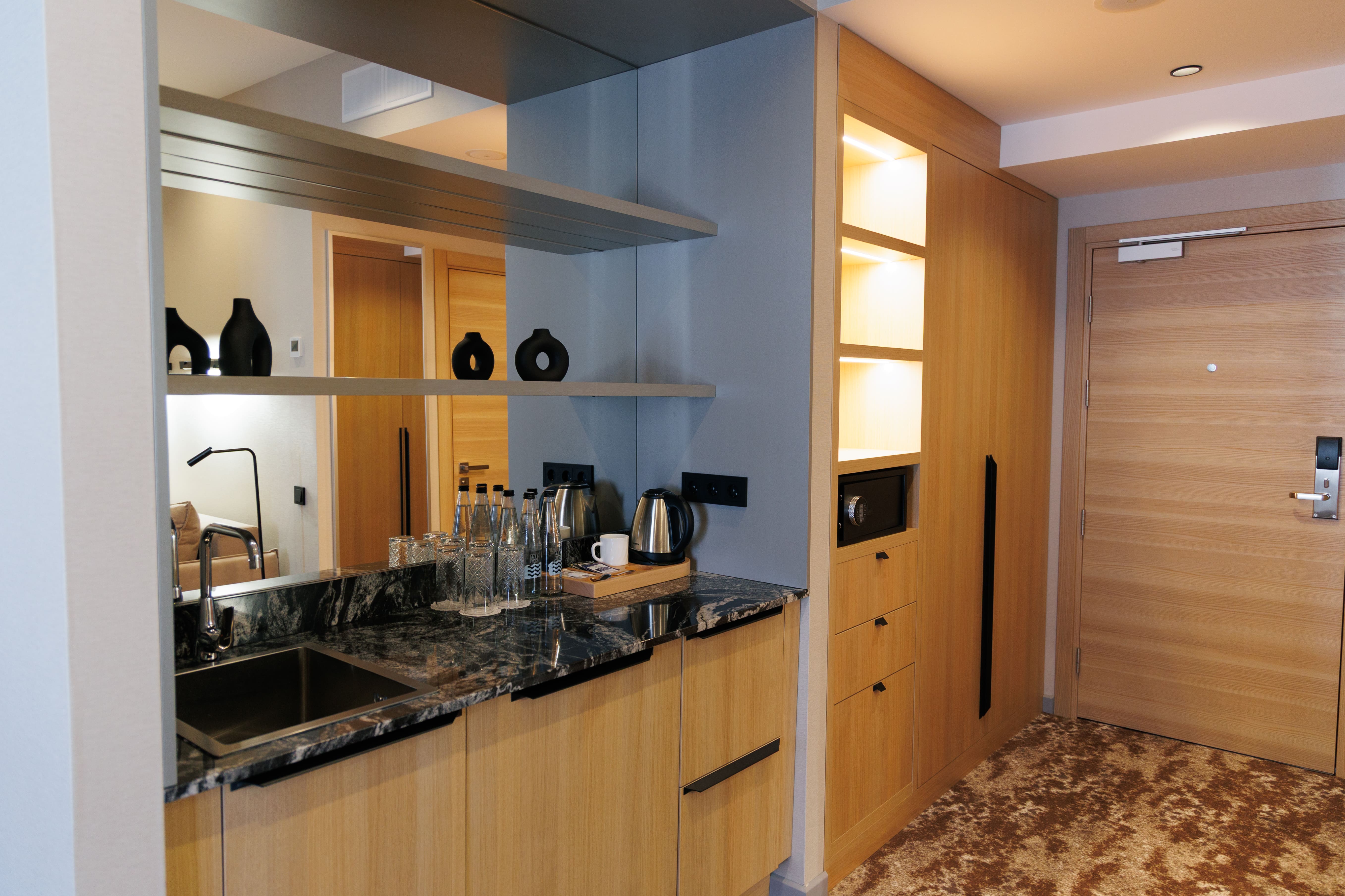 Номер-студия с диваном-кроватью