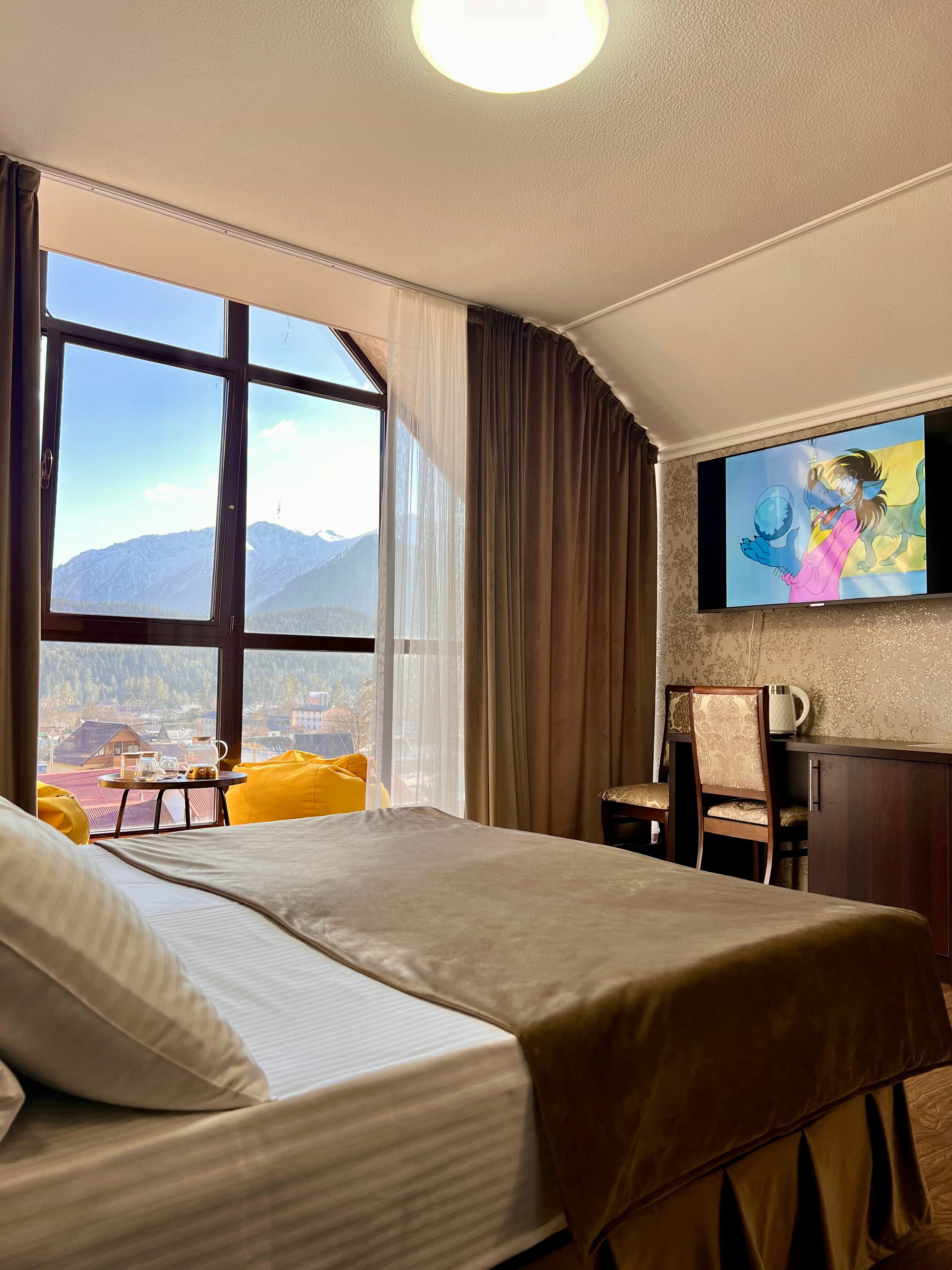 Двухместный номер с 2 отдельными кроватями, вид на горы