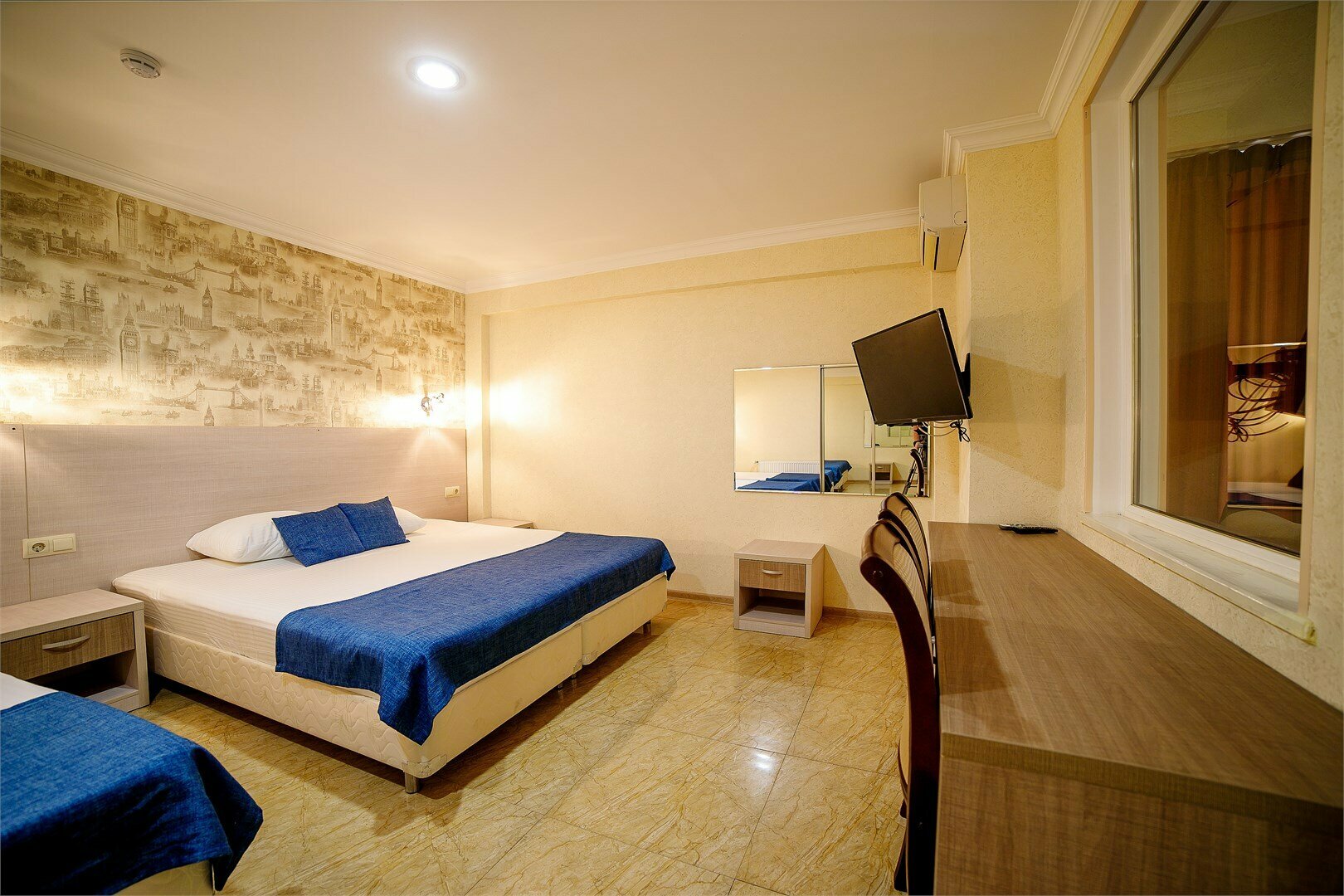 Семейная студио с кухней и террасой