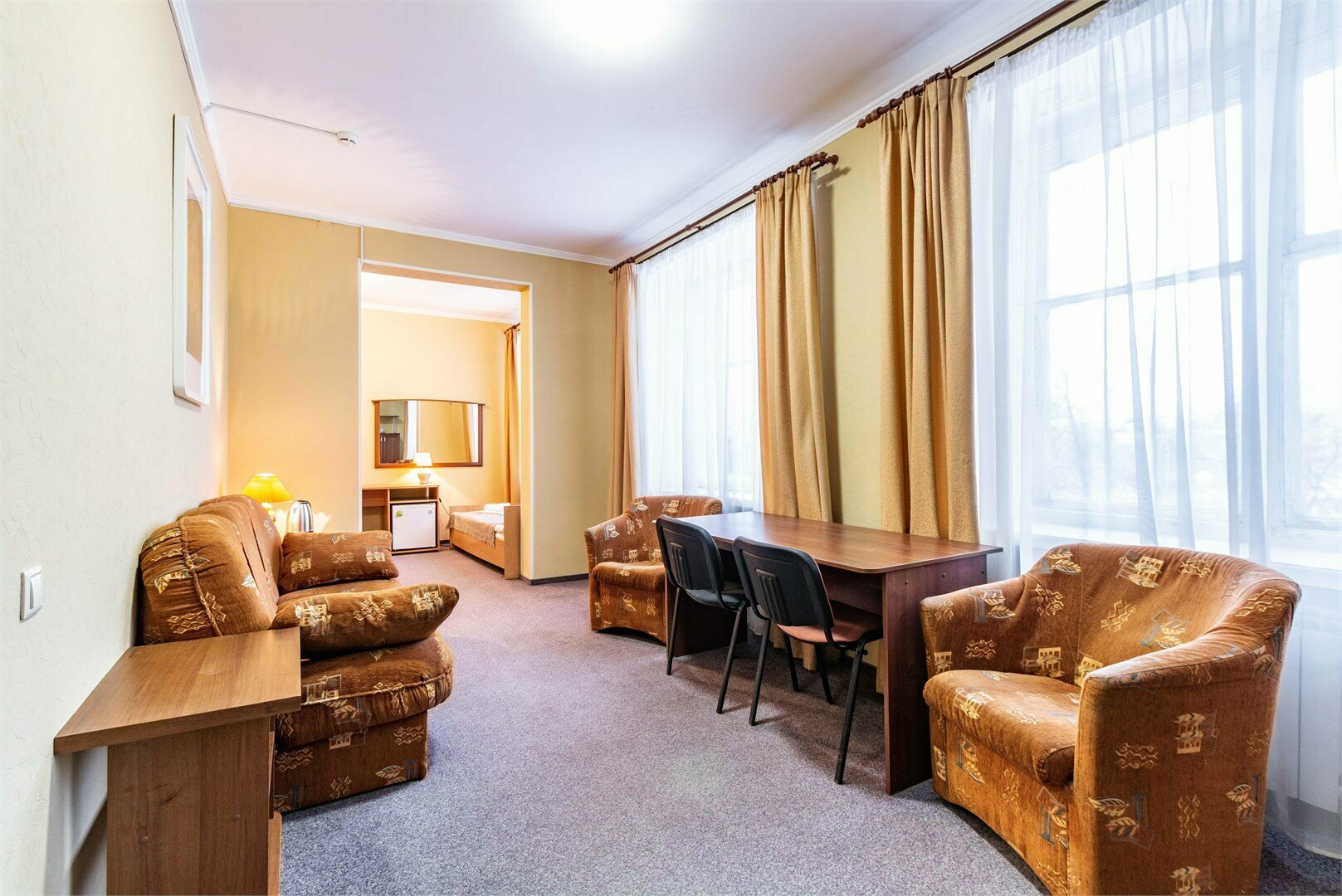 Трехместный номер СТАНДАРТ СЕМЕЙНЫЙ с собственными удобствами