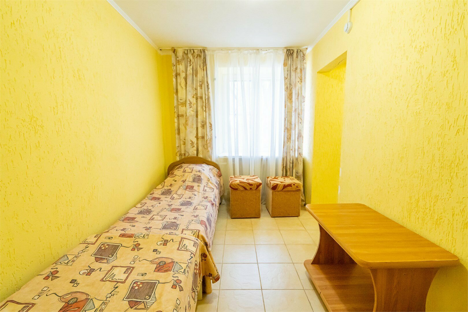 Д4 Двухкомнатный номер с 4 кроватями и раскладным диваном