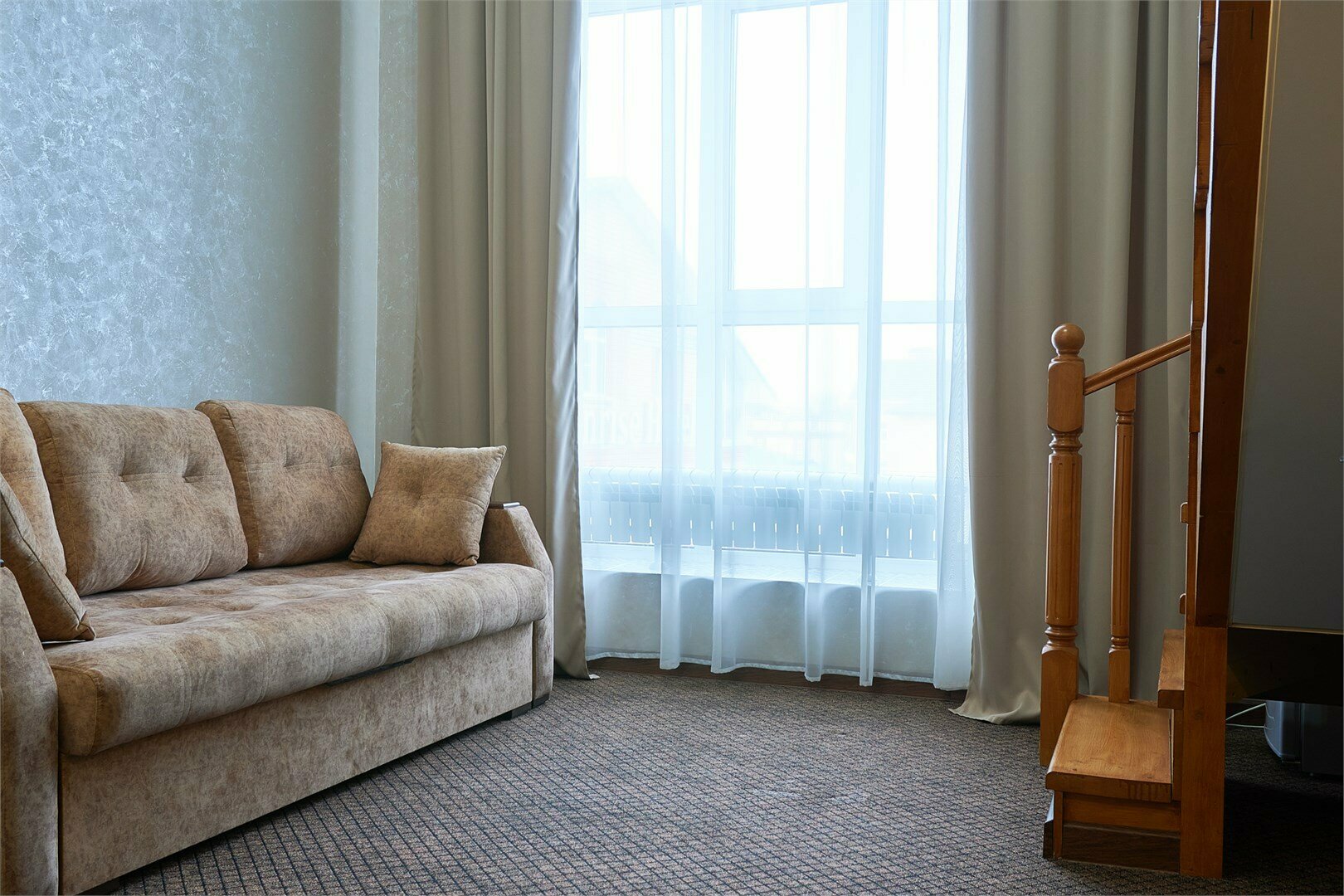 Студия двухуровневая