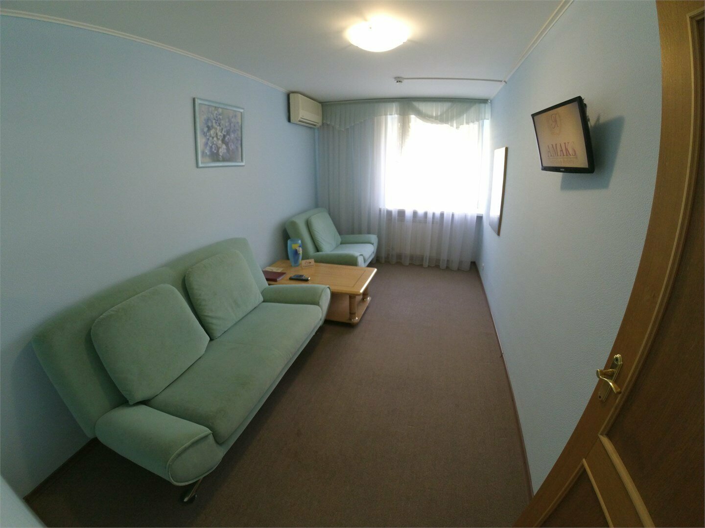 Студия с 2 спальной кроватью