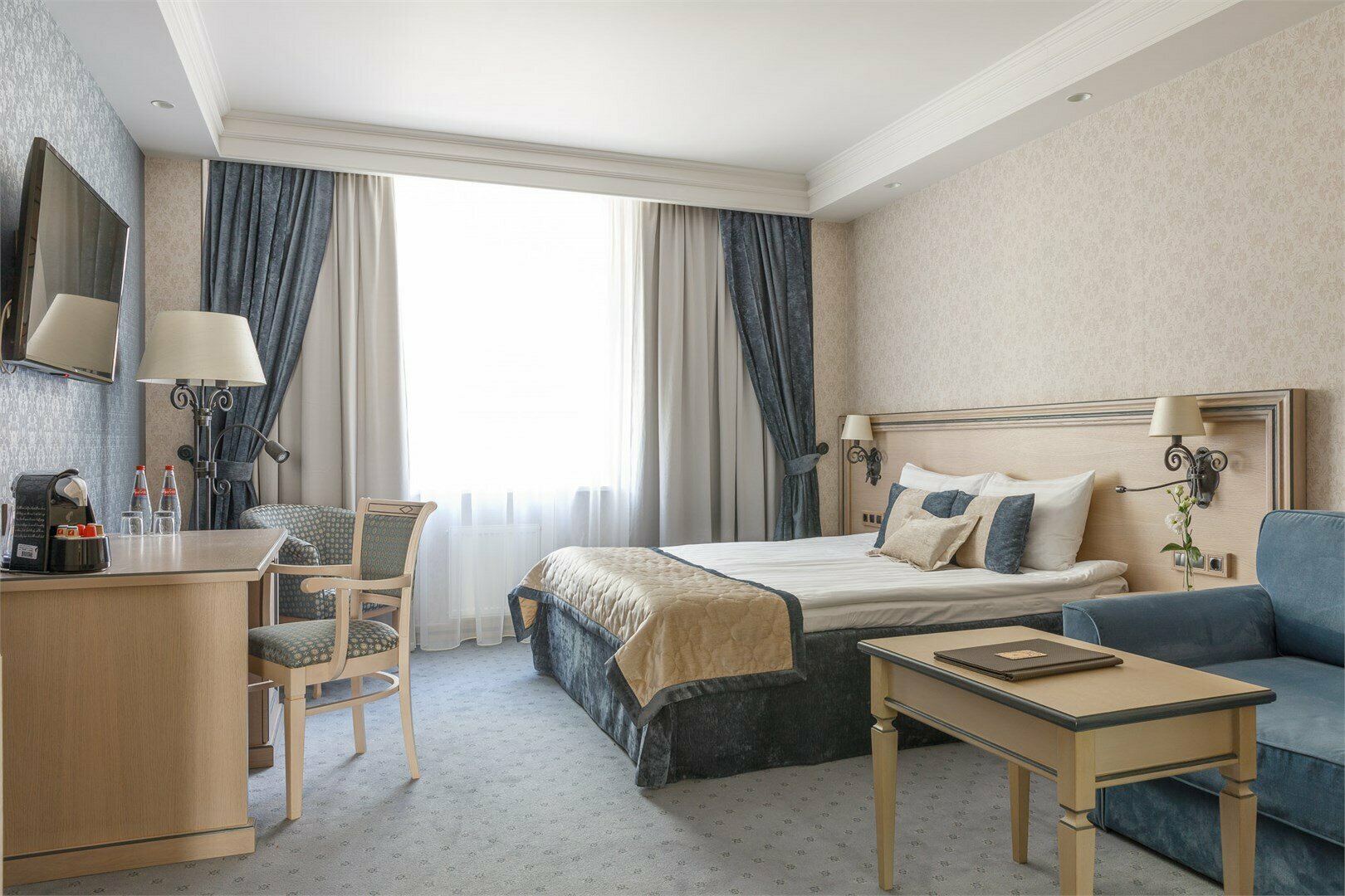 Джуниор Сьют