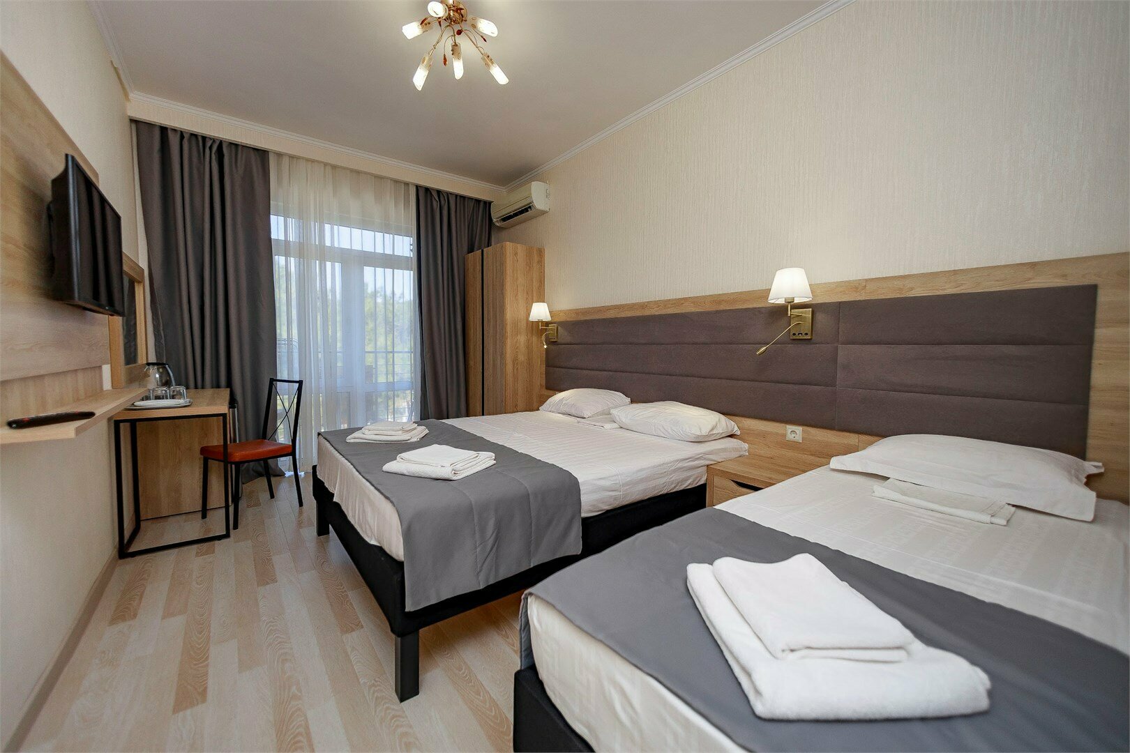 Трехместный комфорт с видом на парк