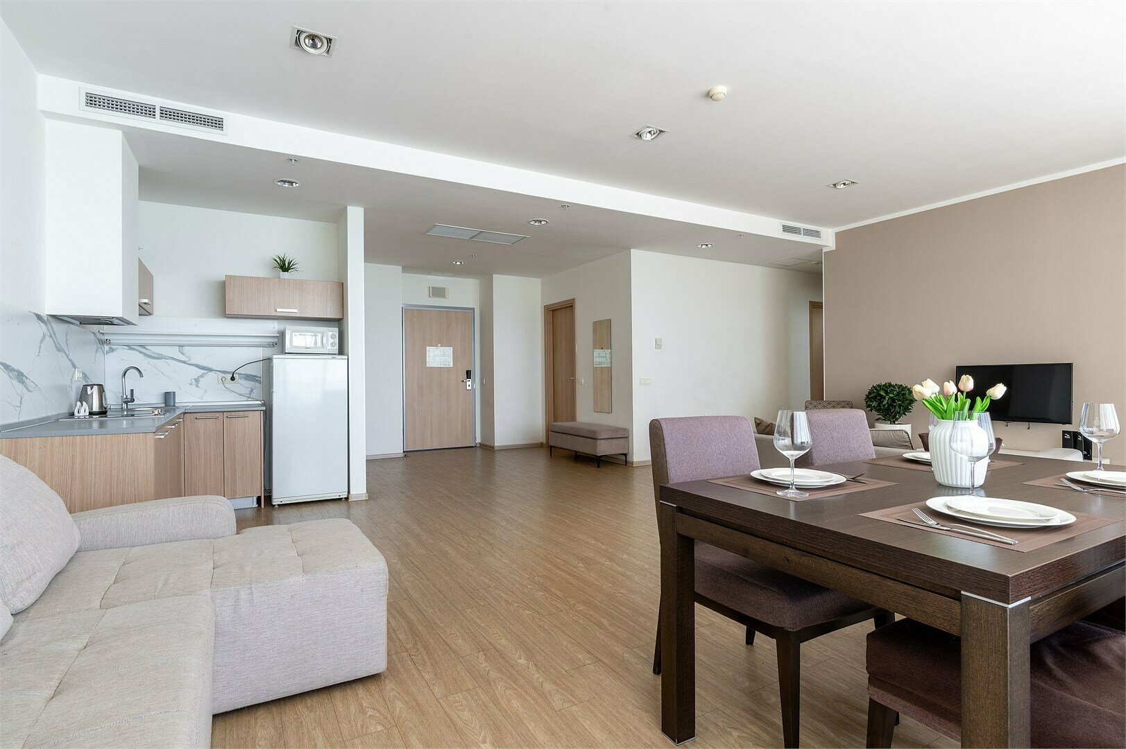 Трехкомнатные апартаменты с двумя спальнями (6-14 этаж)