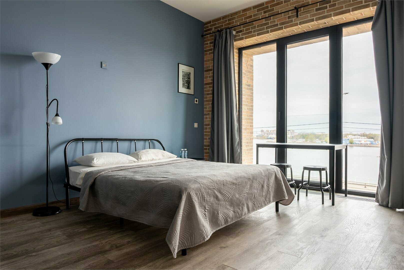 Smart студия с видом на реку