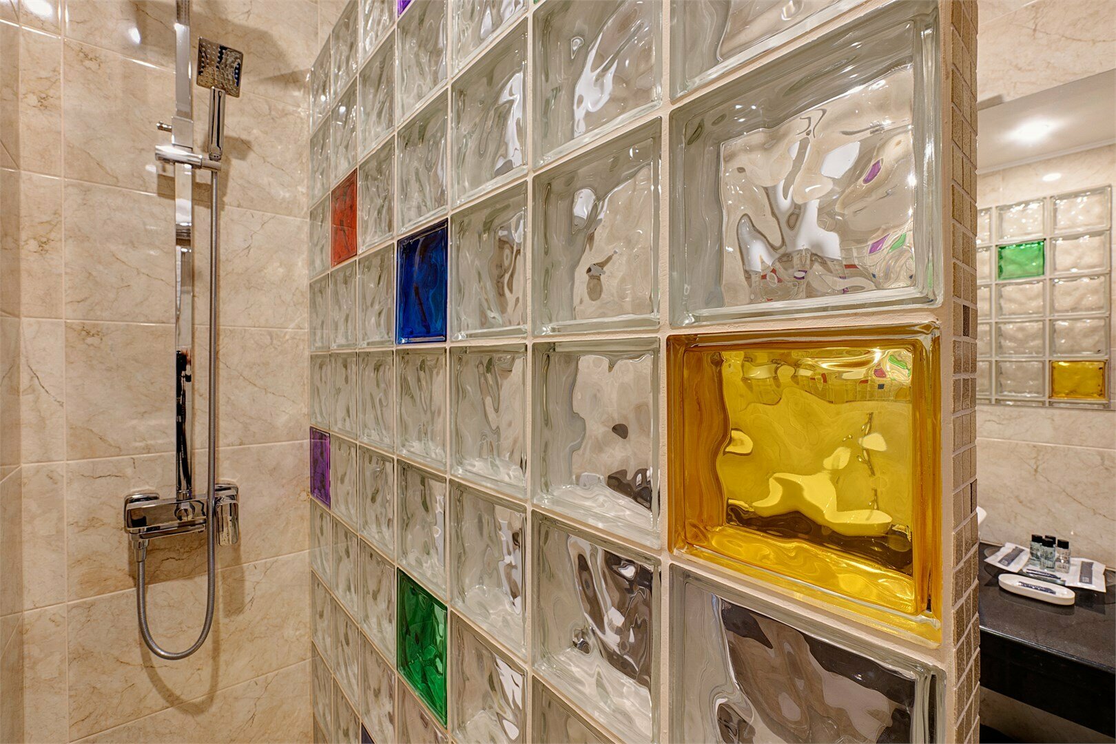 Номер первой категории "двухместный стандарт с 2 кроватями"