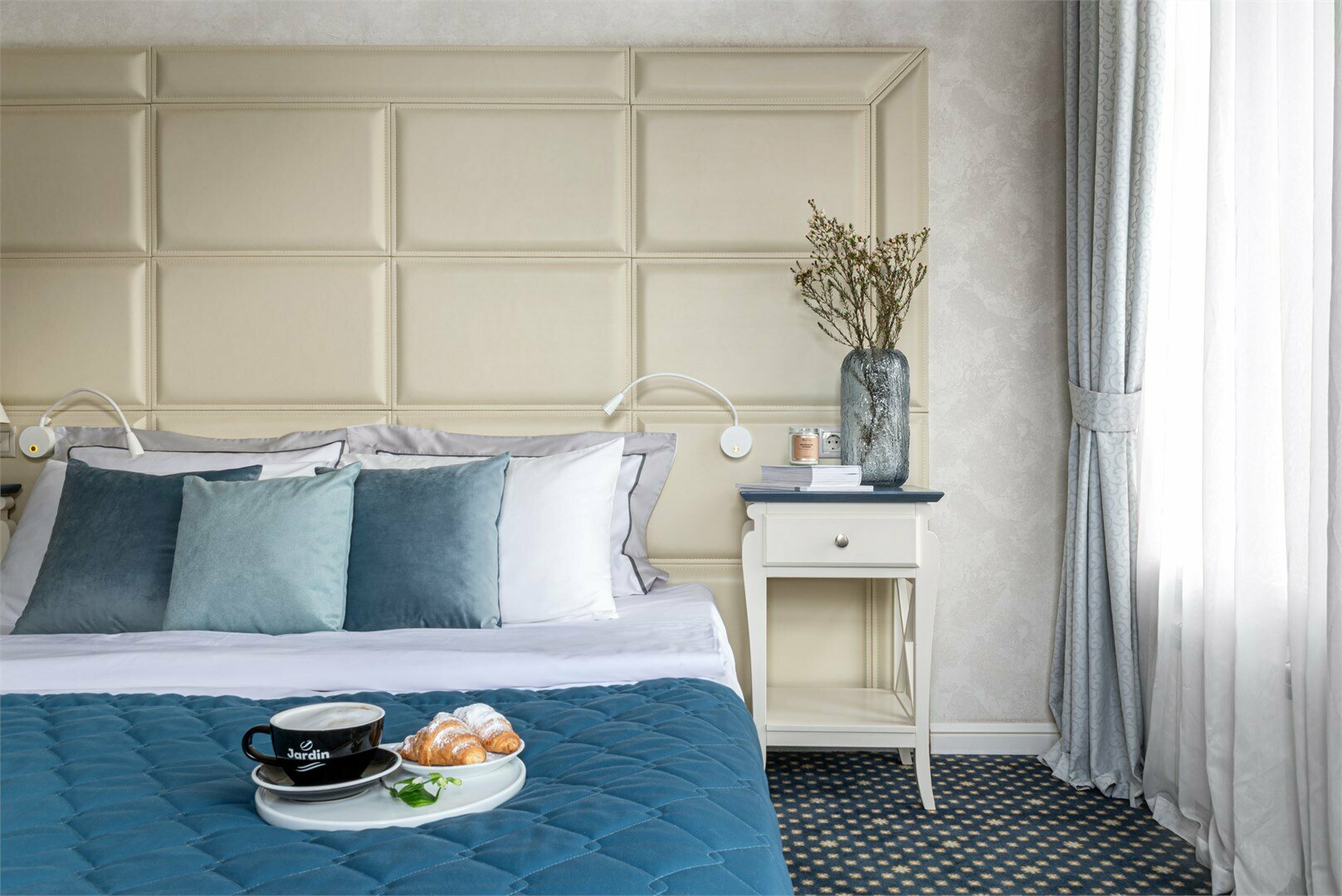 Улучшенный двухместный номер с 1 кроватью