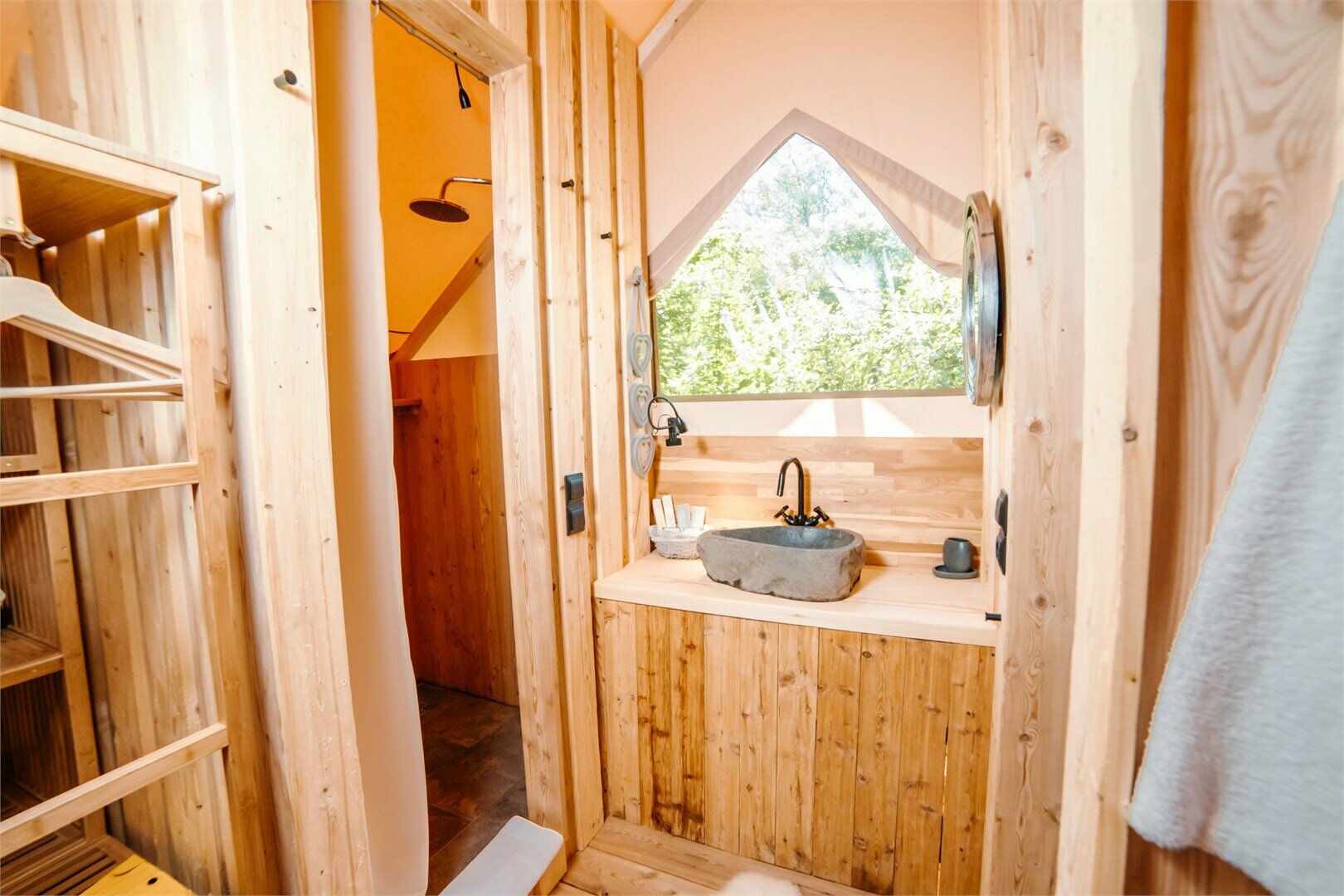 Улучшенный двухместный номер с 1 кроватью