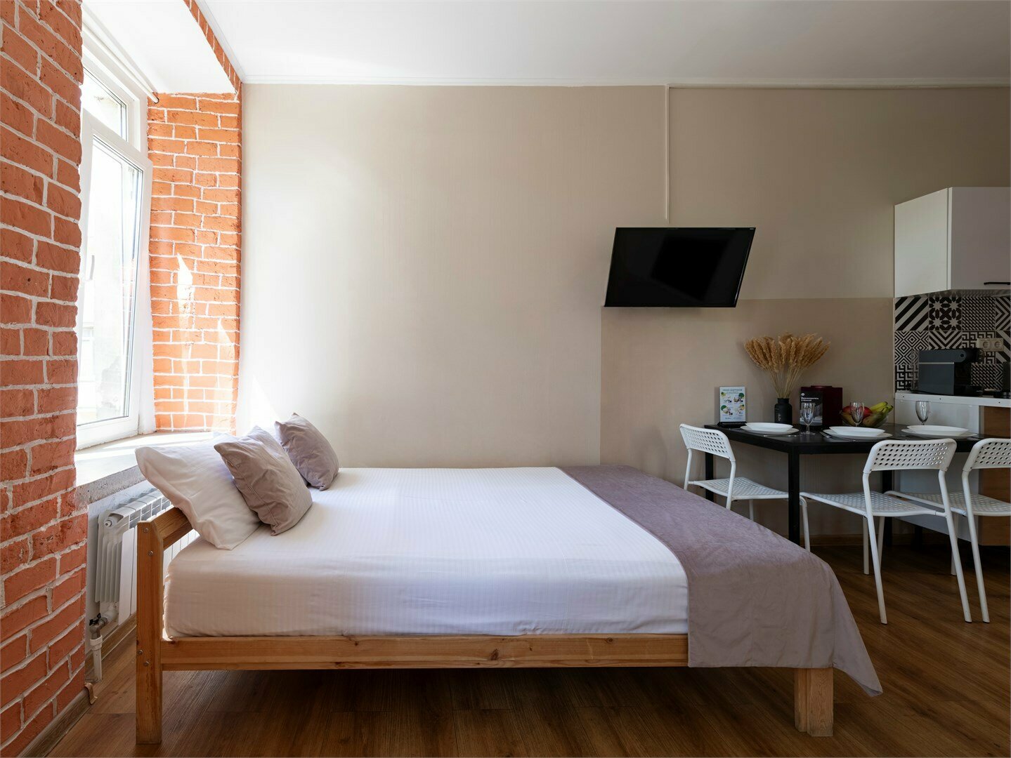 Трехместный полулюкс с диваном