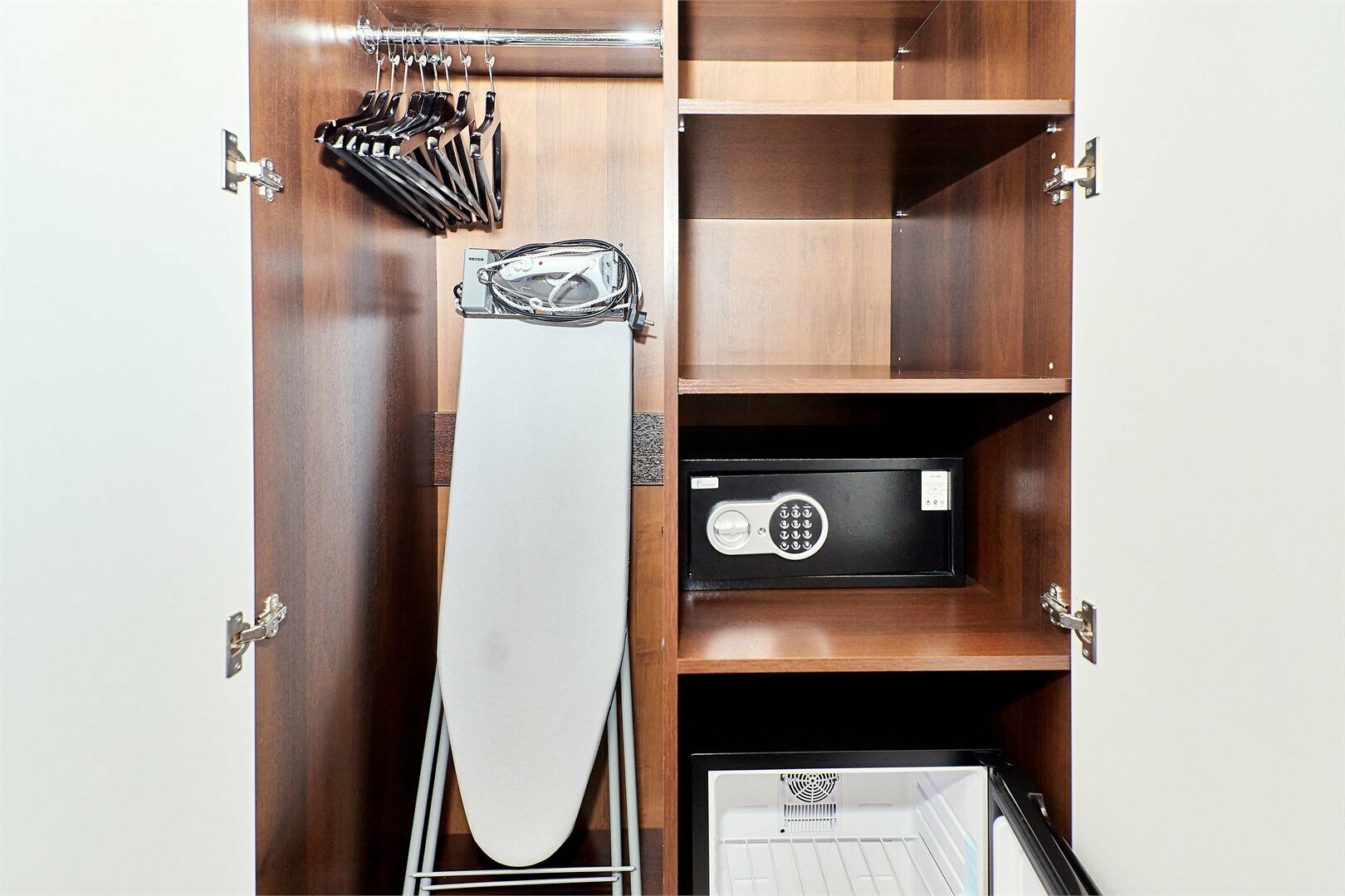 Улучшенный двухместный номер с 2 отдельными кроватями