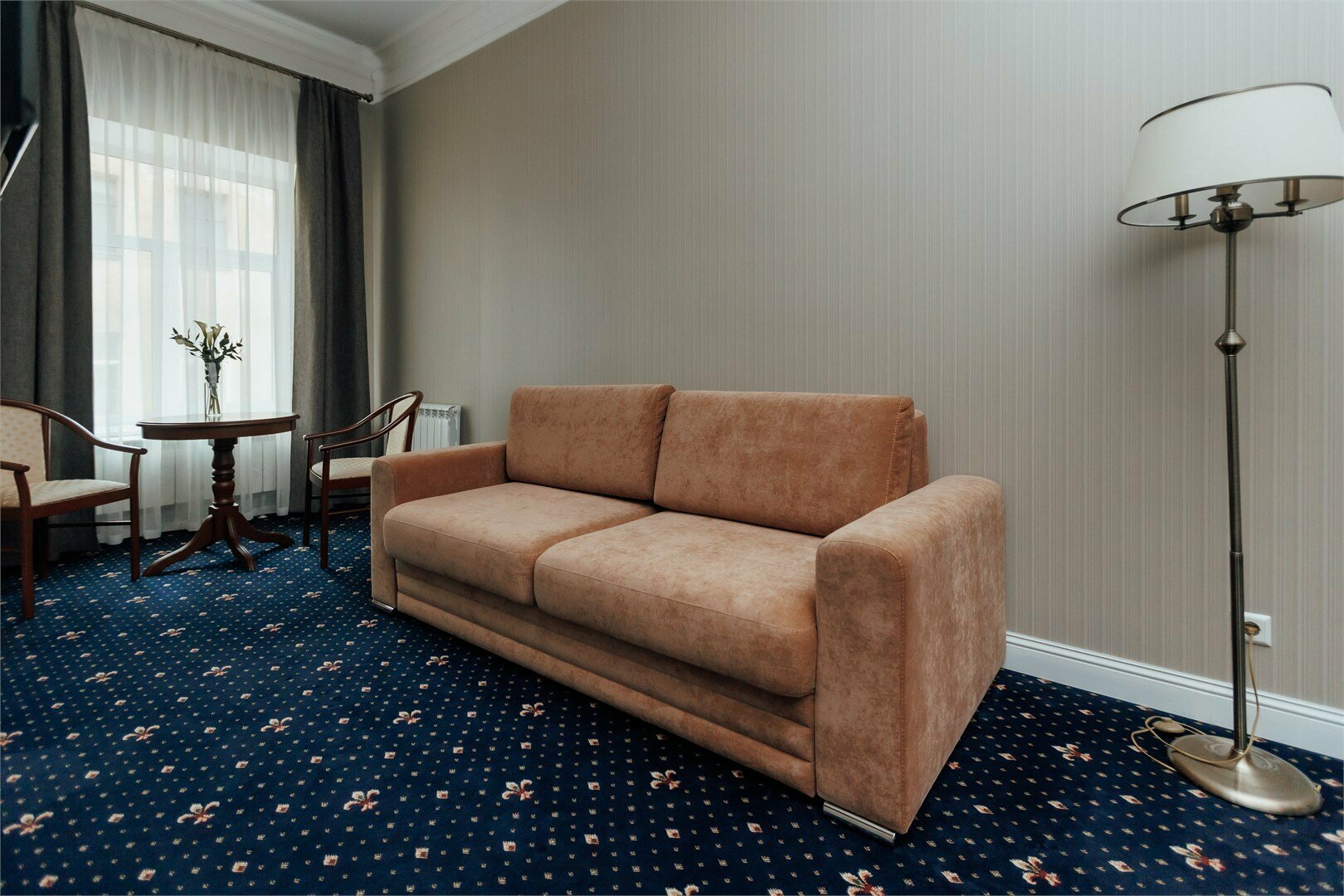 Апартаменты двухкомнатные с кухней