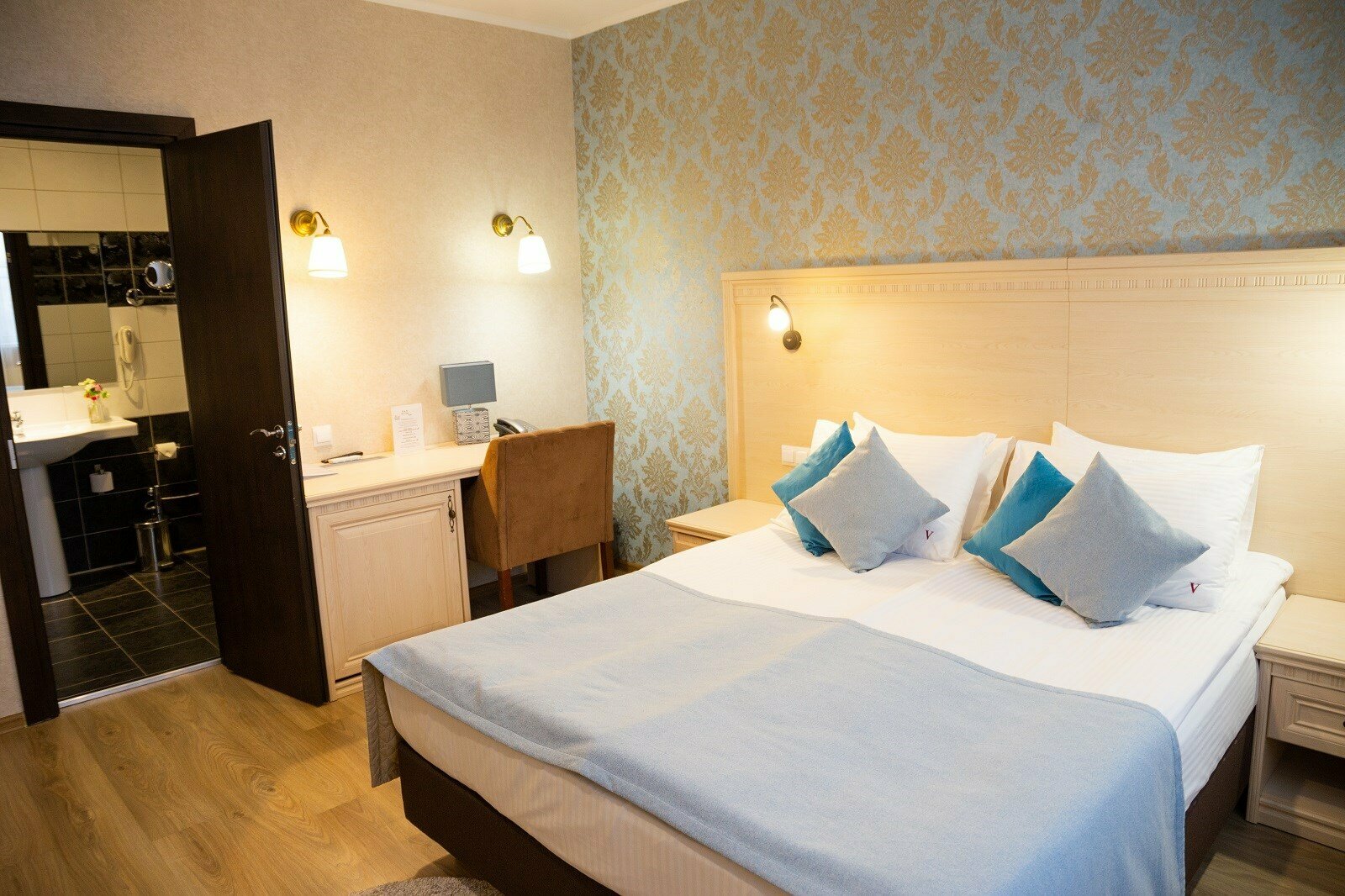 Двухкомнатный СПА Люкс