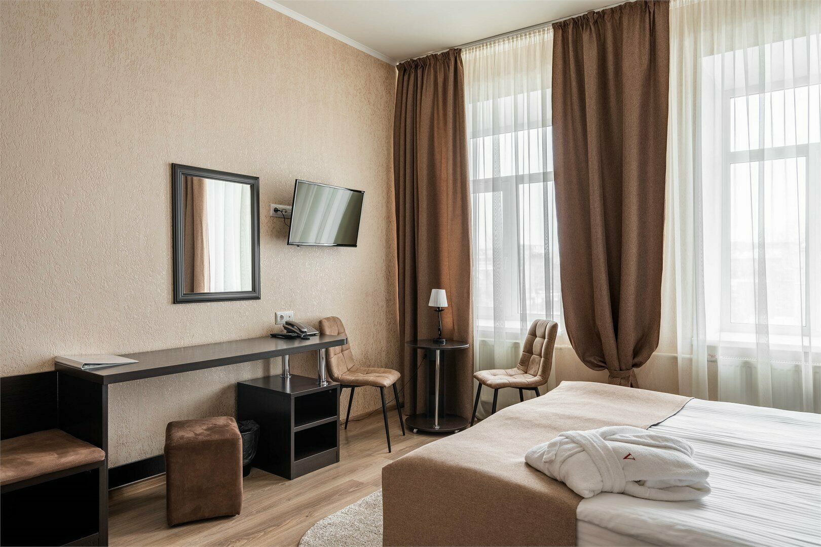 Джуниор Сюит с 2-мя ванными комнатами