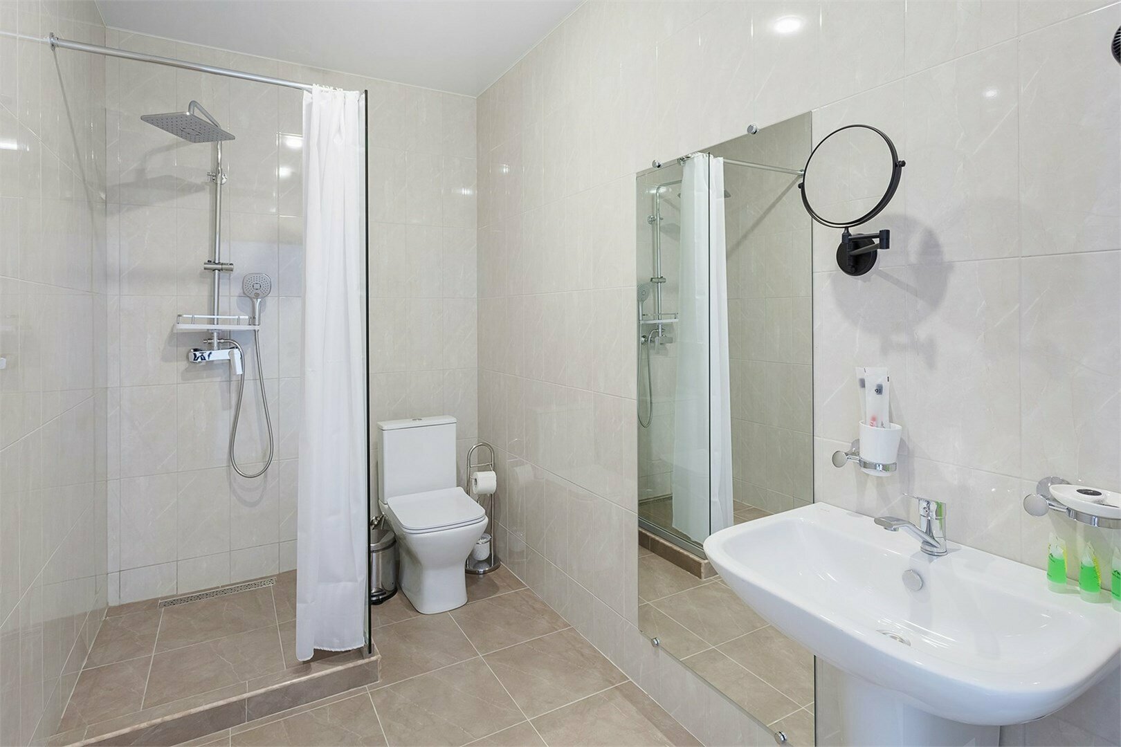 Джуниор Сюит +