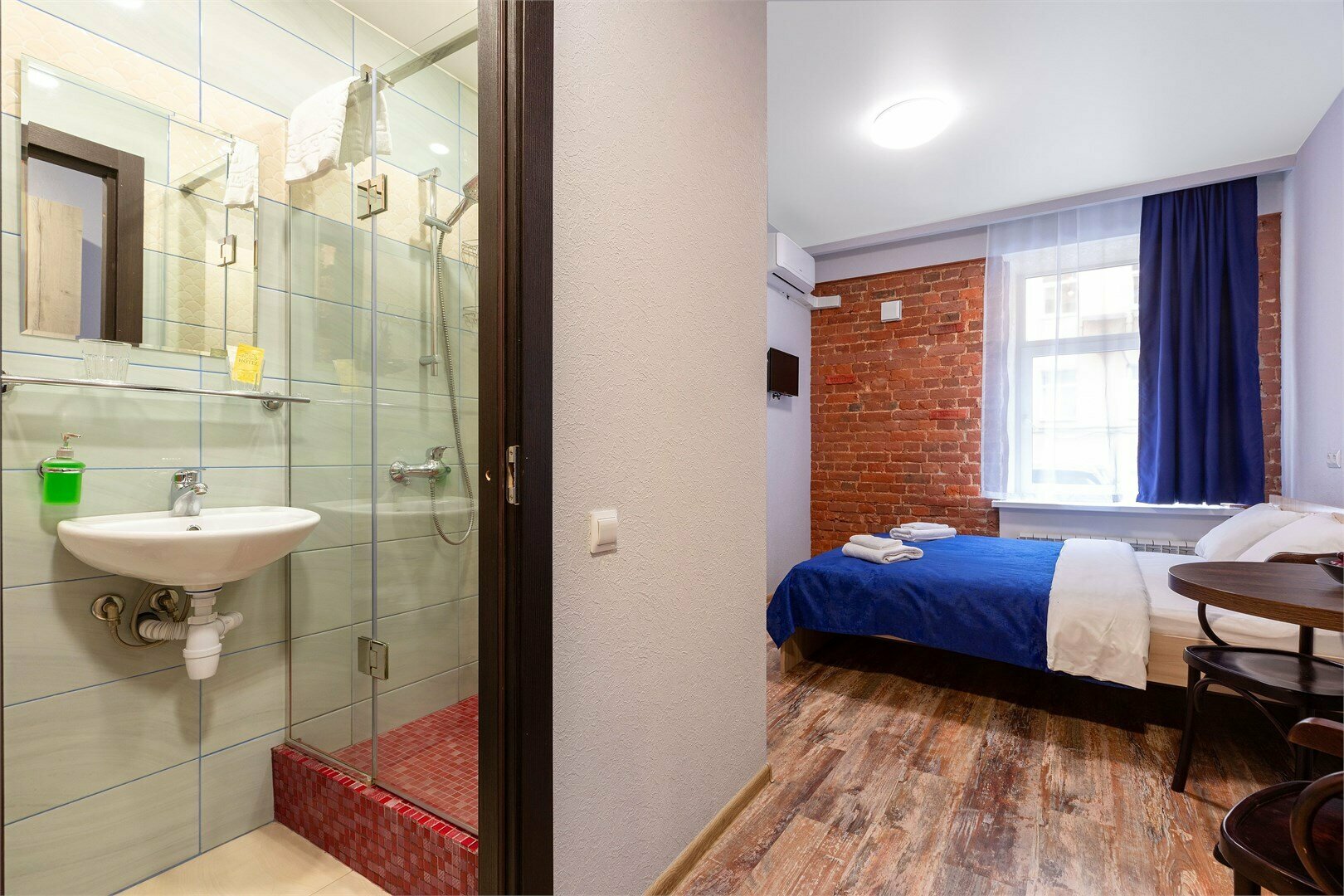 Стандарт с 1 двуспальной кроватью