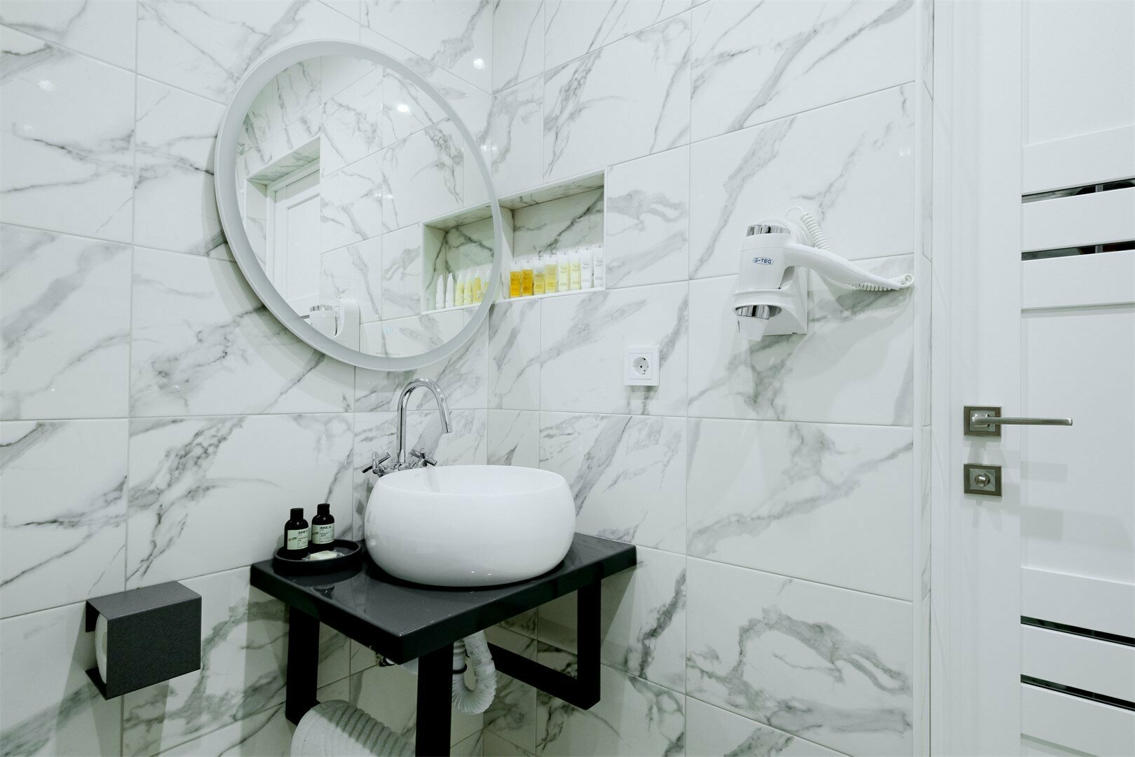 Двухместный номер с одной большой кроватью