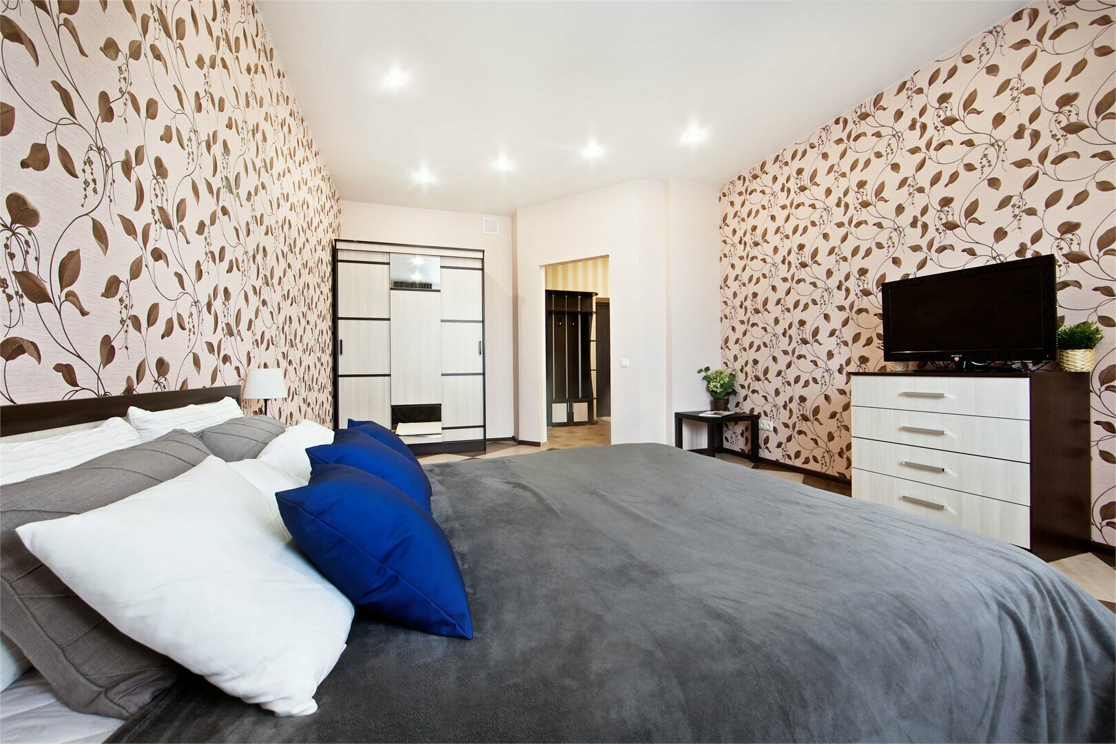 Апартаменты с видом на город на очень высоком этаже 178