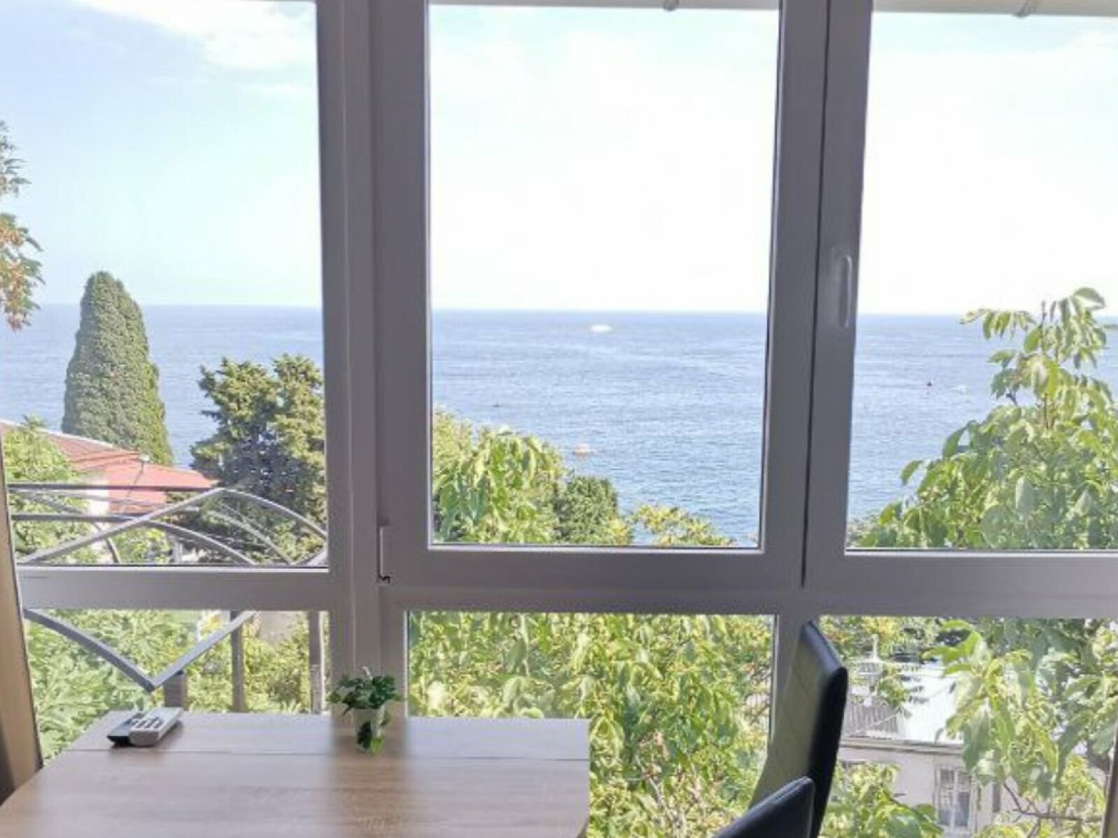 Четырехместный номер с видом на море