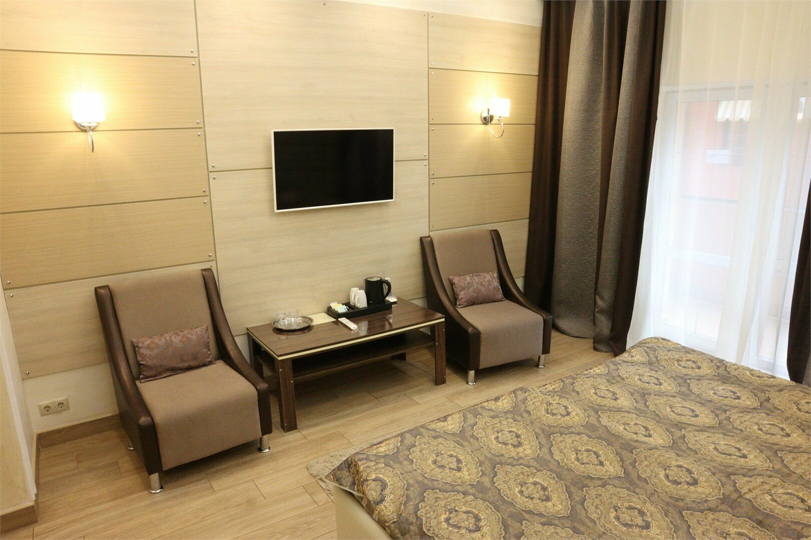 Супериор с балконом