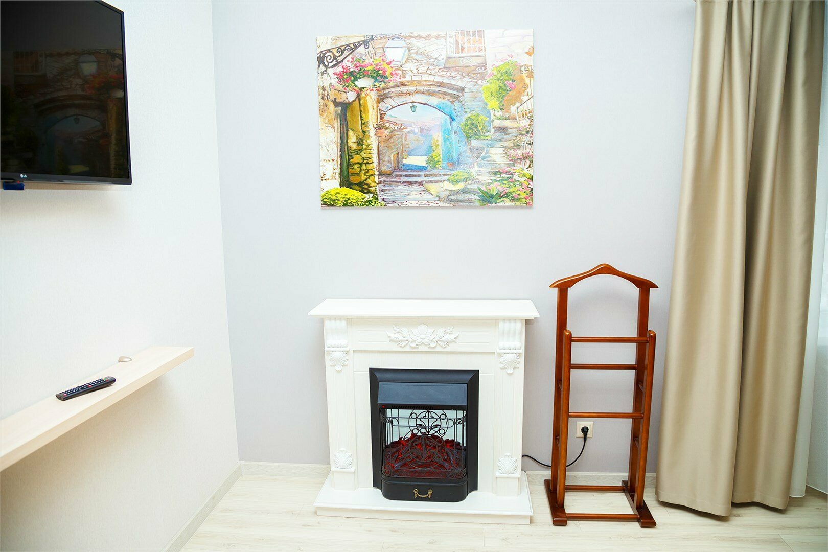 Трёхместный Люкс (улучшенный 5) с кондиционером и камином