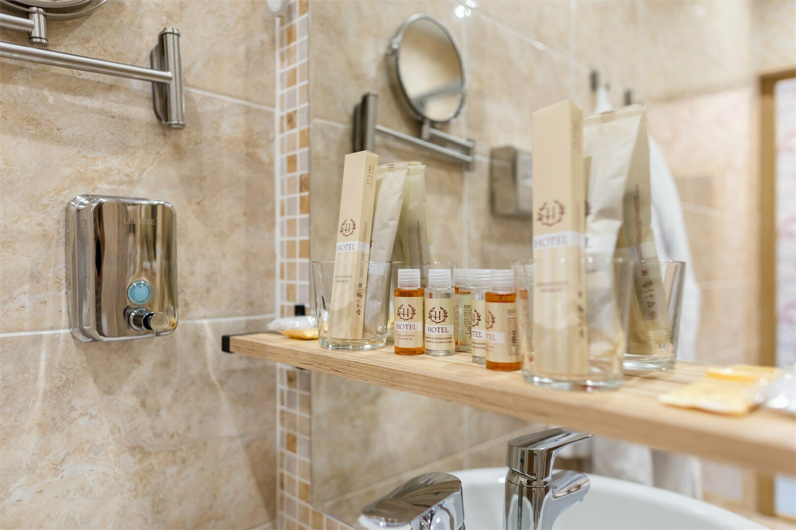 Люкс с балконом