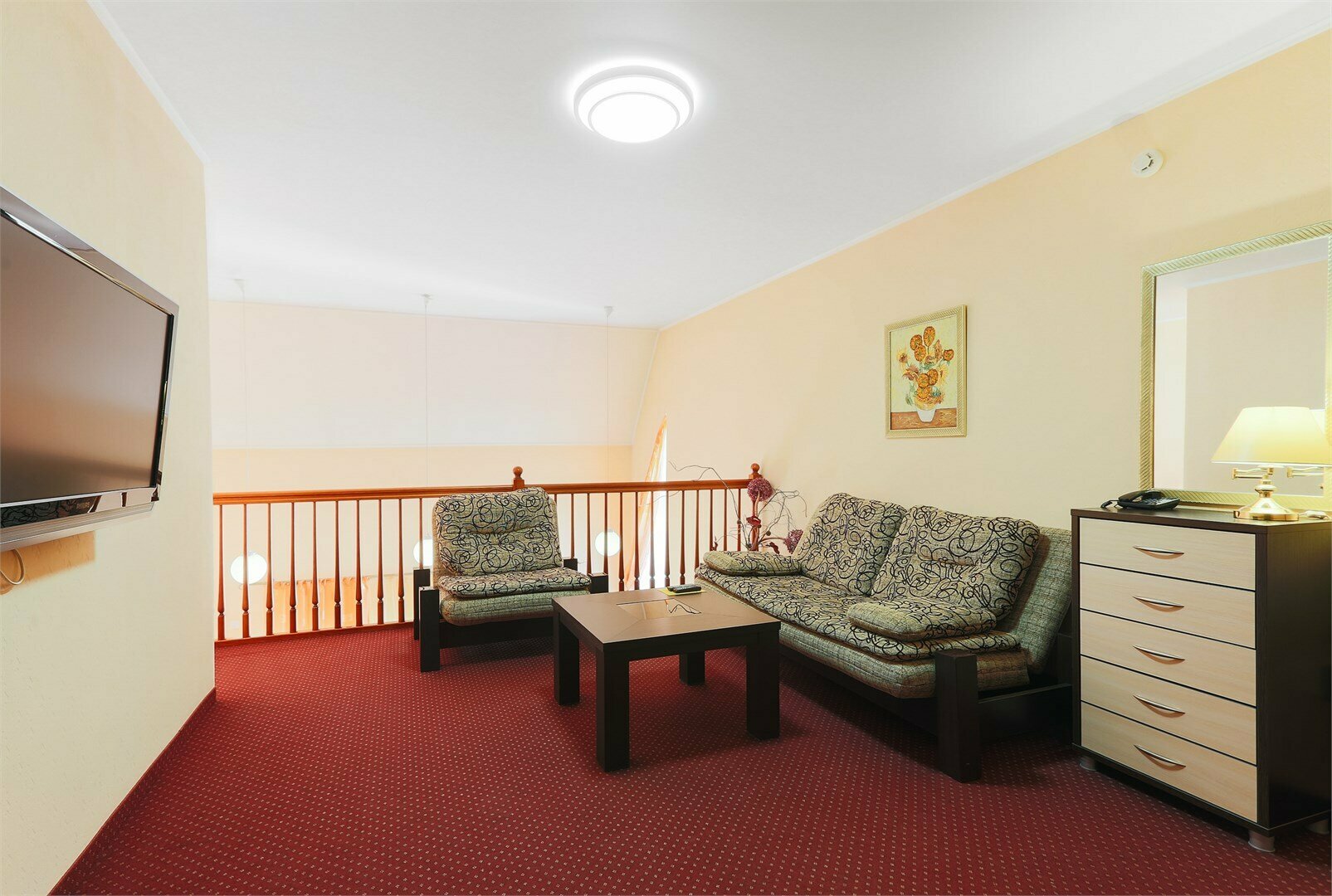 Сьют трехкомнатный