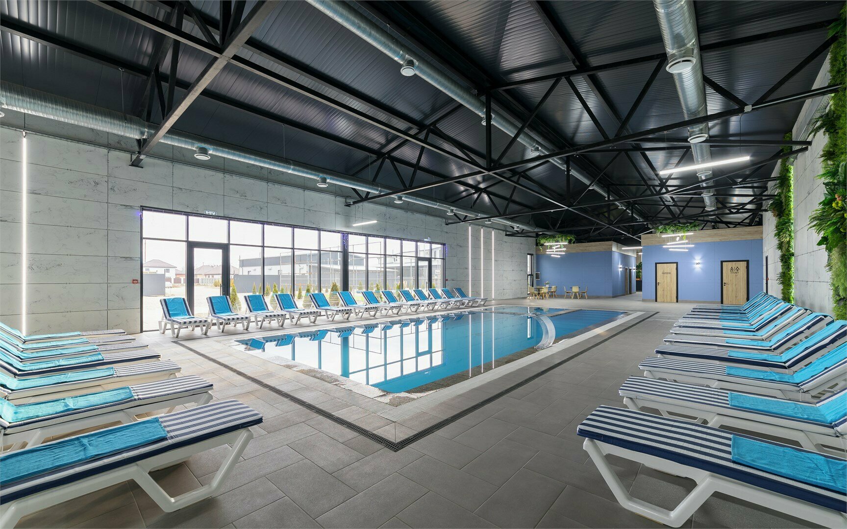 Гостевой дом Люкс с Индивидуальным бассейном 3-х комнатный с кухней