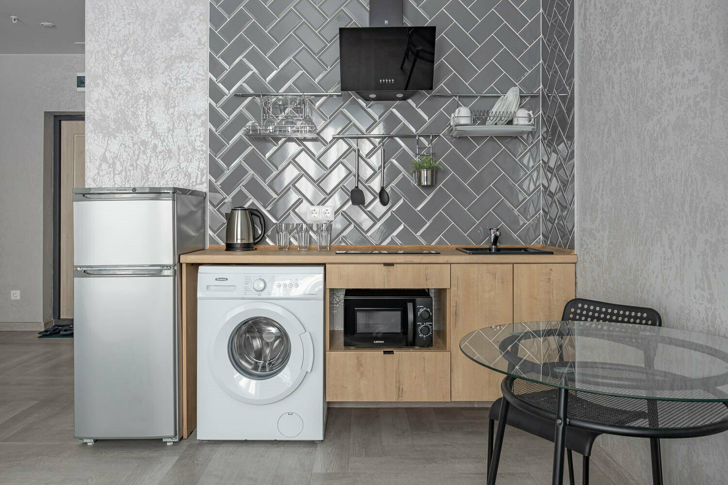 Полулюкс трехместный с видом на реку (раздельные кровати)