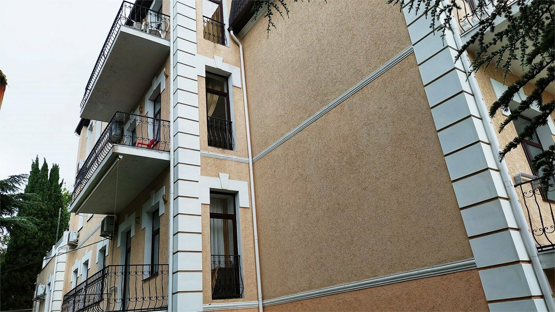 Полулюкс 25, 3й этаж, балкон, вид на море