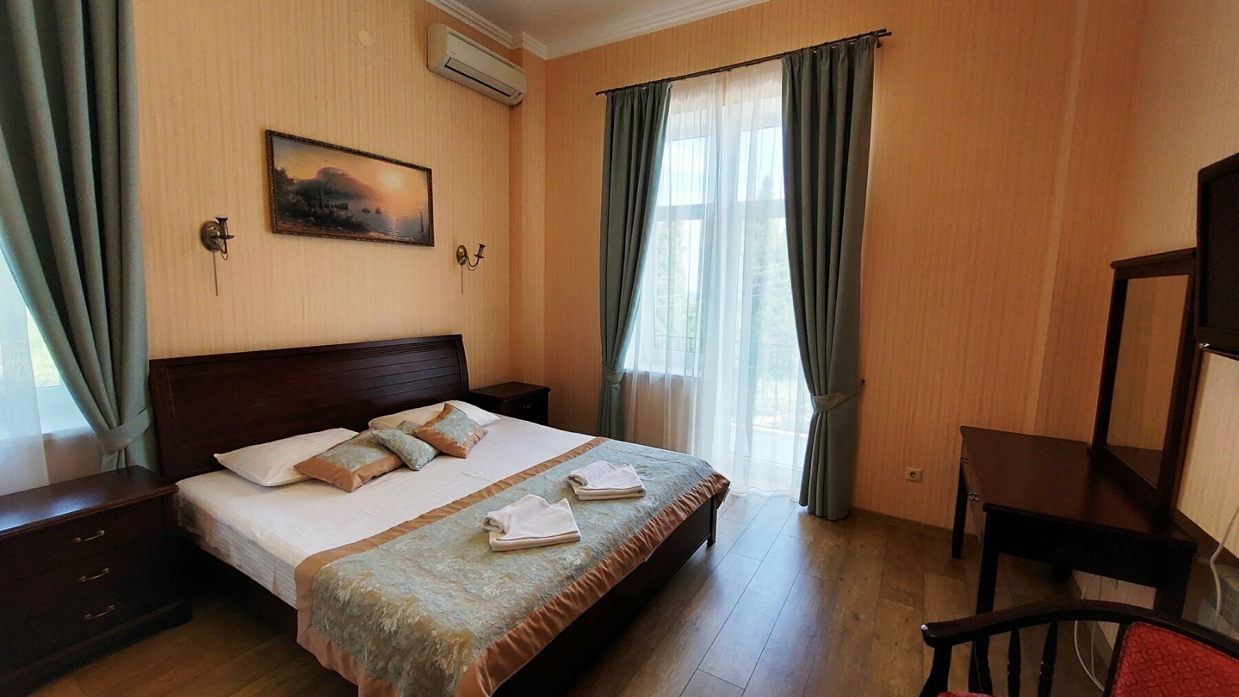 Полулюкс 15, 2й этаж, балкон, вид на море