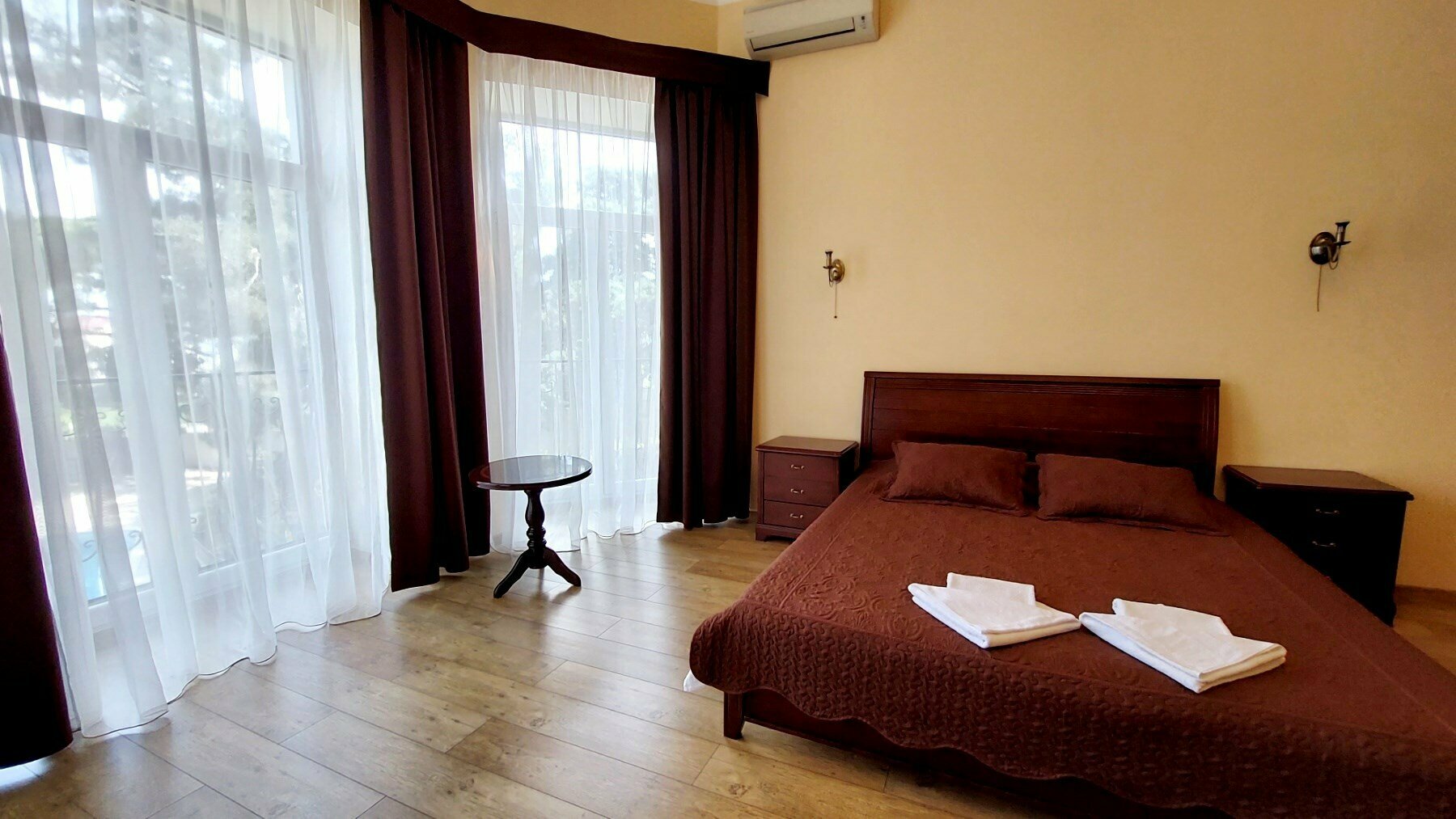 Полулюкс VIP 16, 2й этаж, вид на море