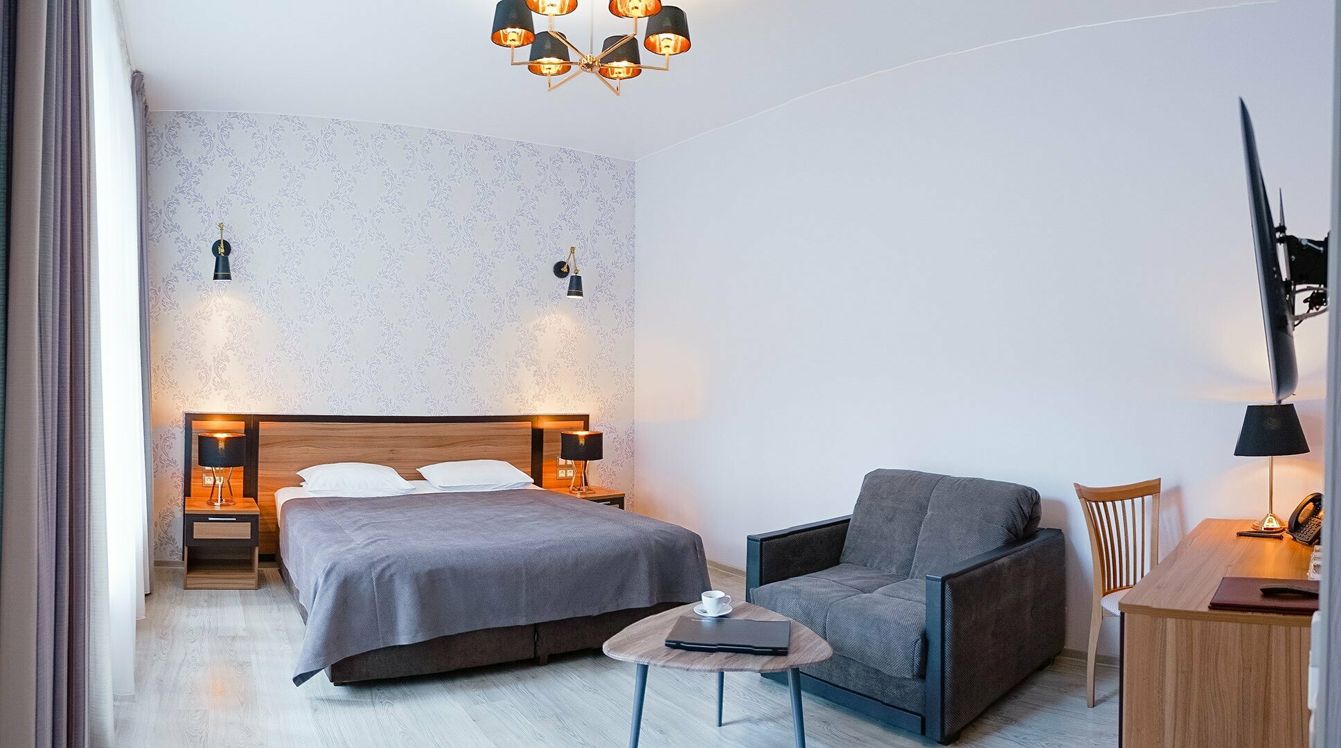 Комната площадью около 25 кВ. м с дополнительным местом