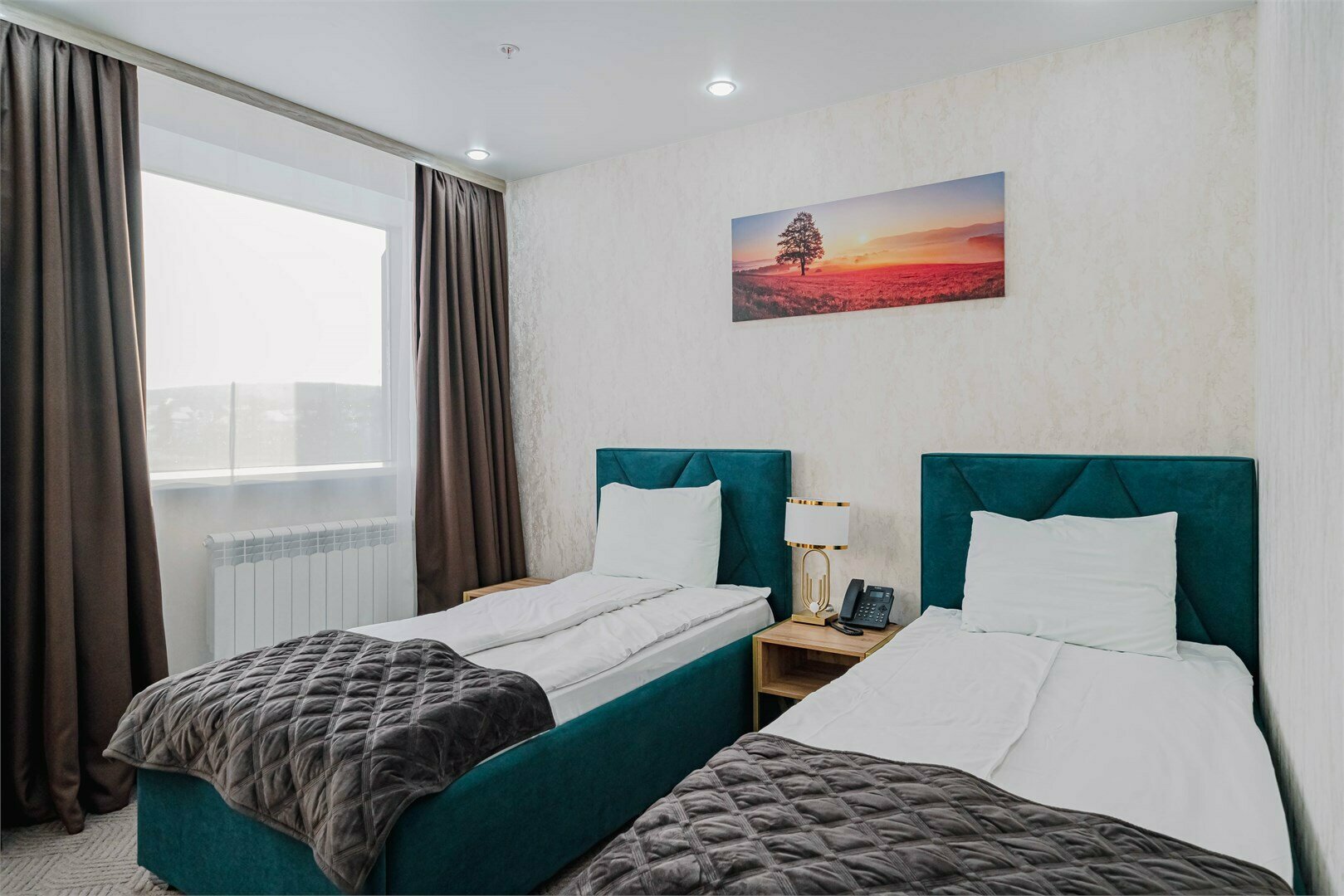 Двухместный улучшенный номер с двумя раздельными кроватями