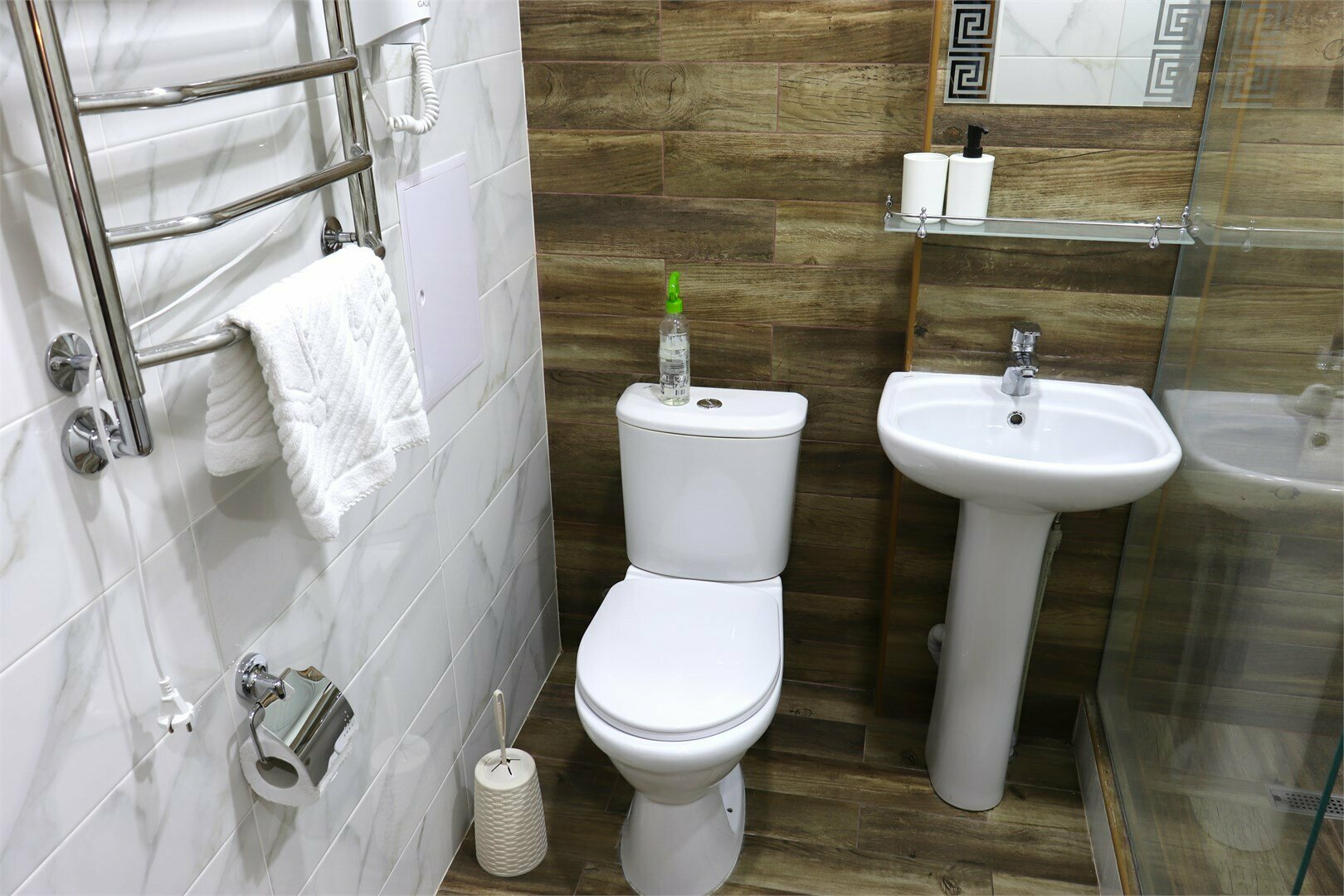 «Стандарт» в цокольном этаже