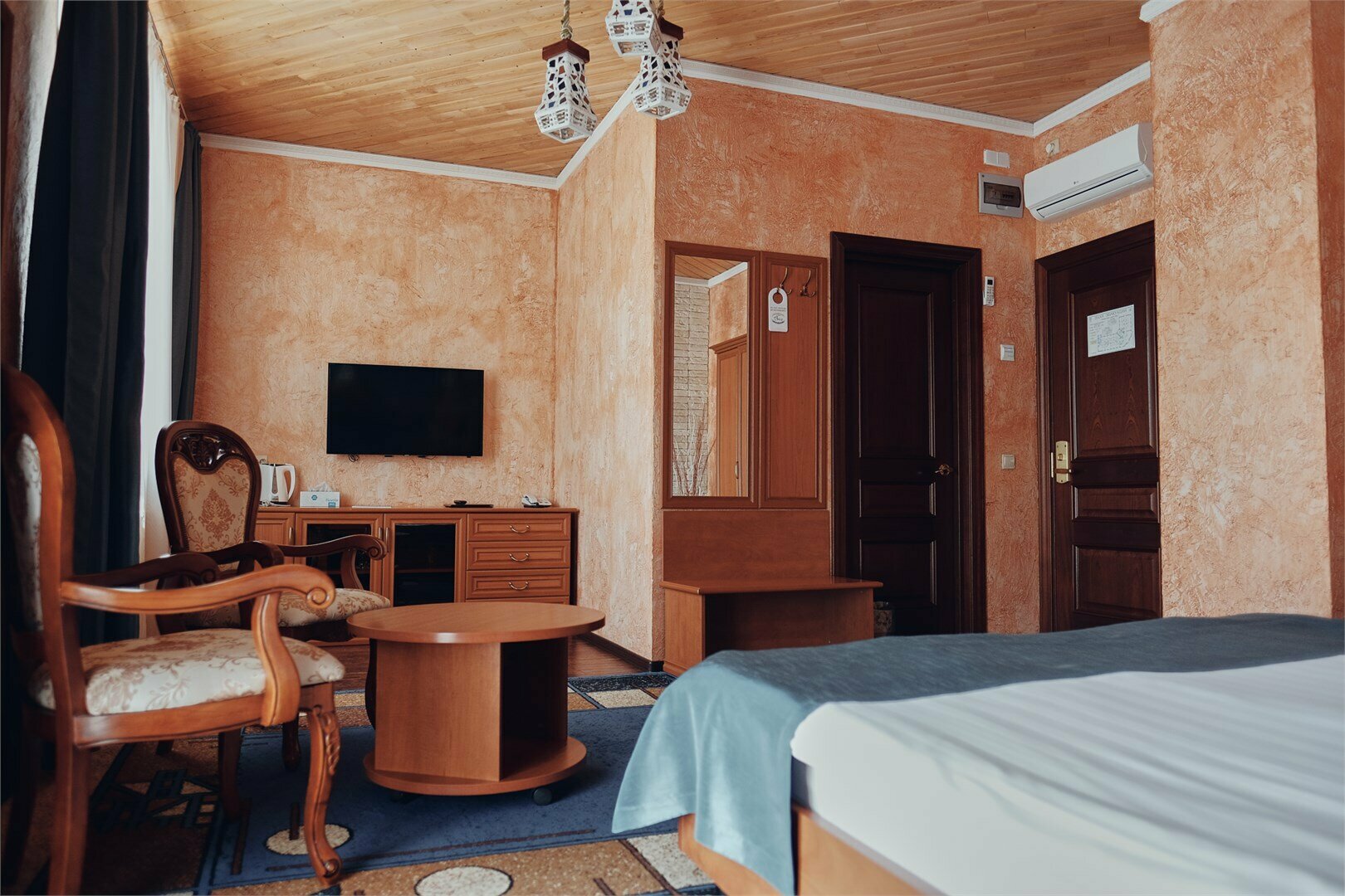 Улучшенный двухместный номер с 1 кроватью