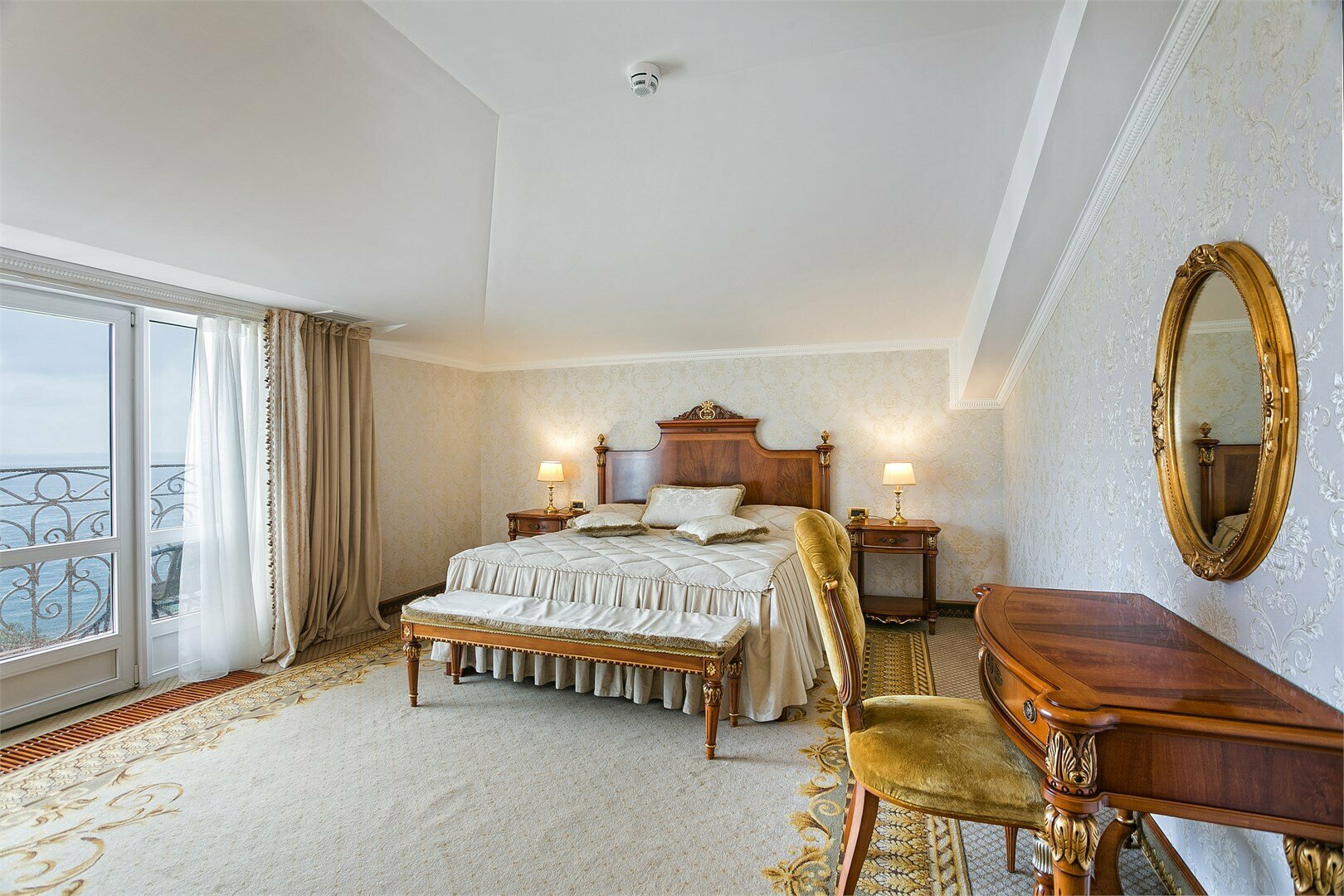 АПАРТАМЕНТЫ "БРЮССЕЛЬ"