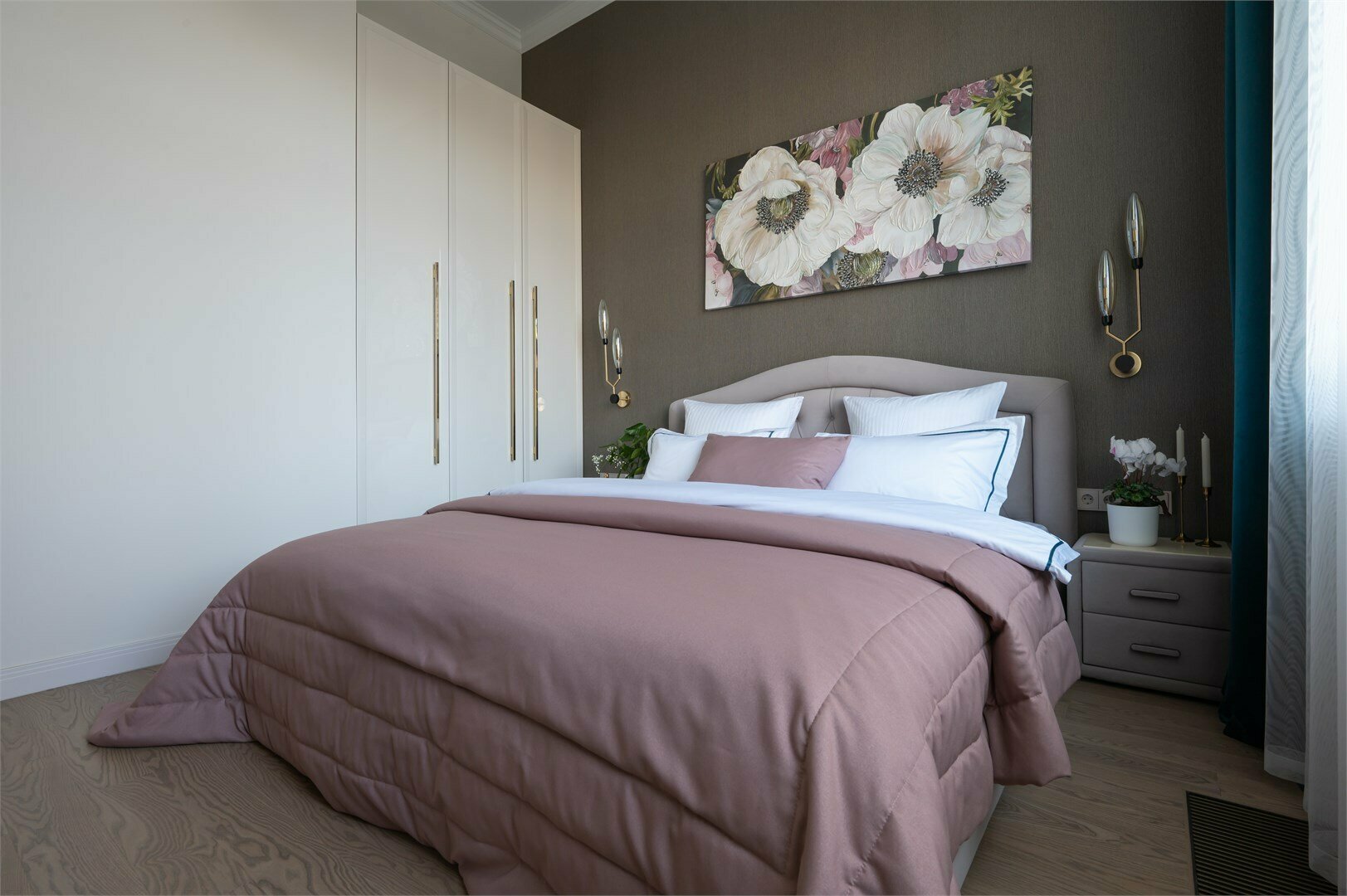 Улучшенный апартамент «Мастерская Света»