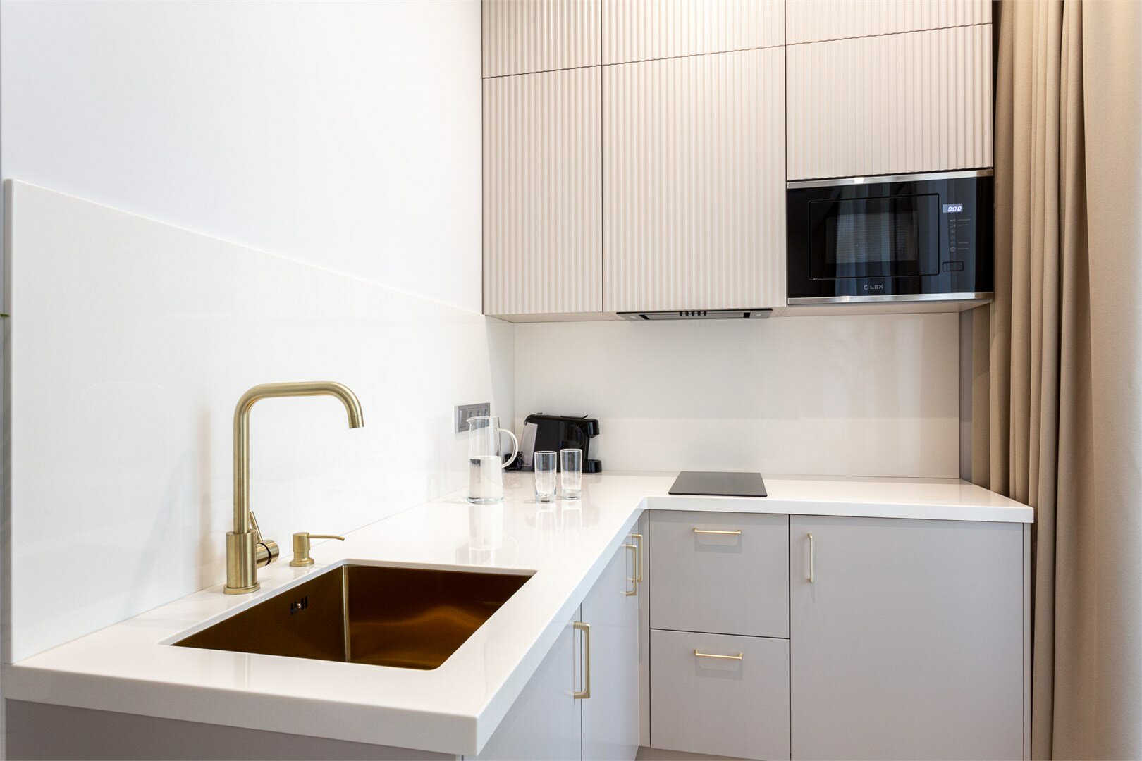 Апартамент с балконом "Воздух Прованса"