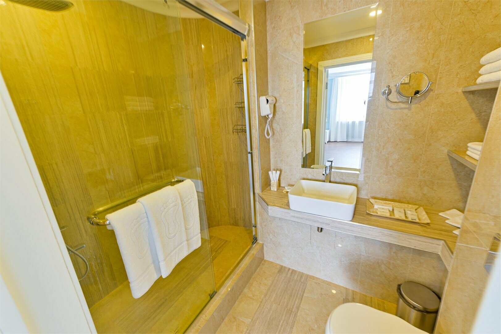 Четырехместный номер Делюкс