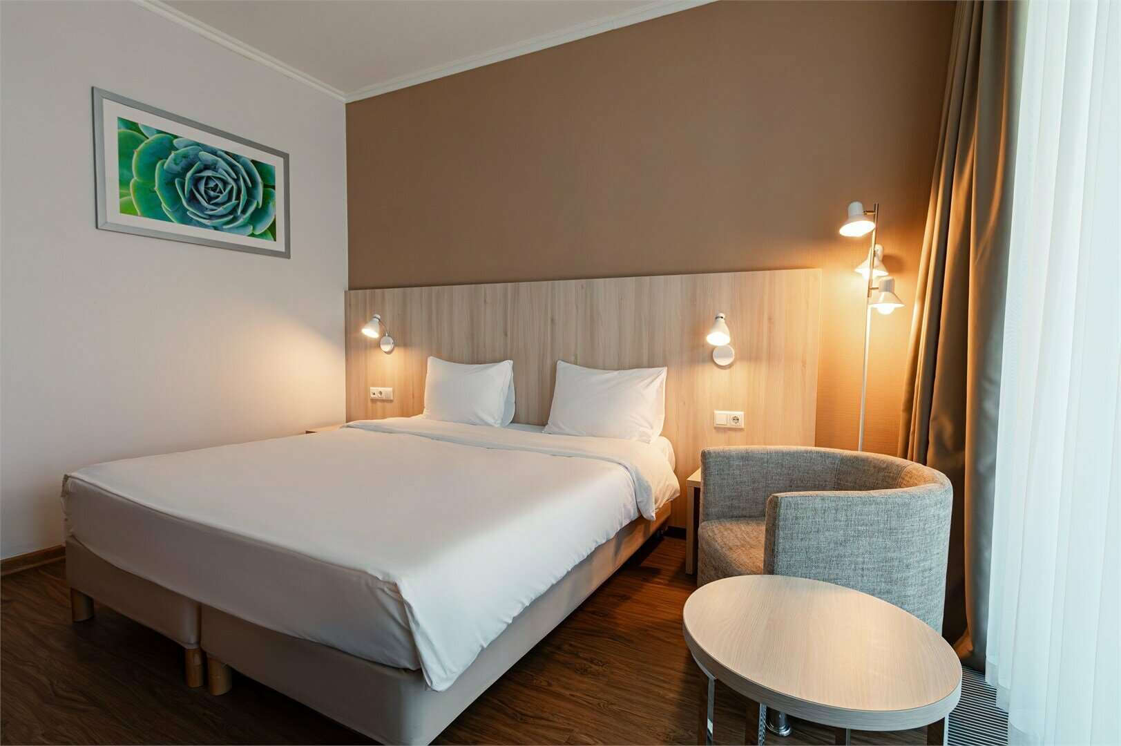 Стандарт с большой кроватью