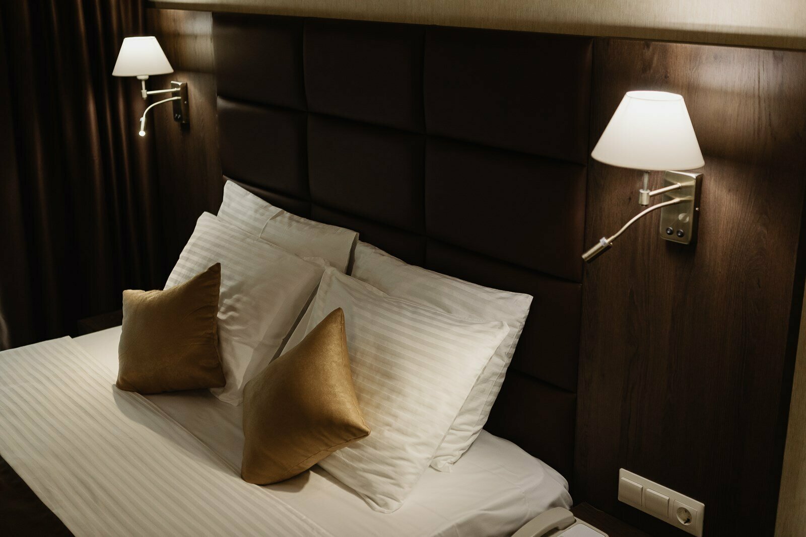 Улучшенный номер с кроватью размера «king-size»