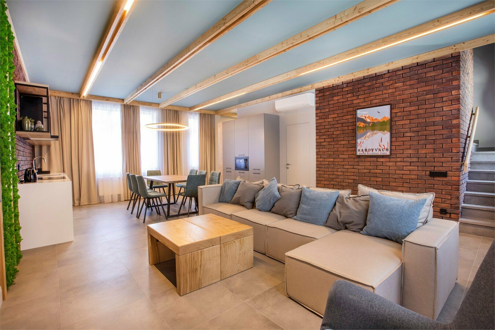 Шале Премиум с видом на горы (услуги SPA-центра – в подарок)