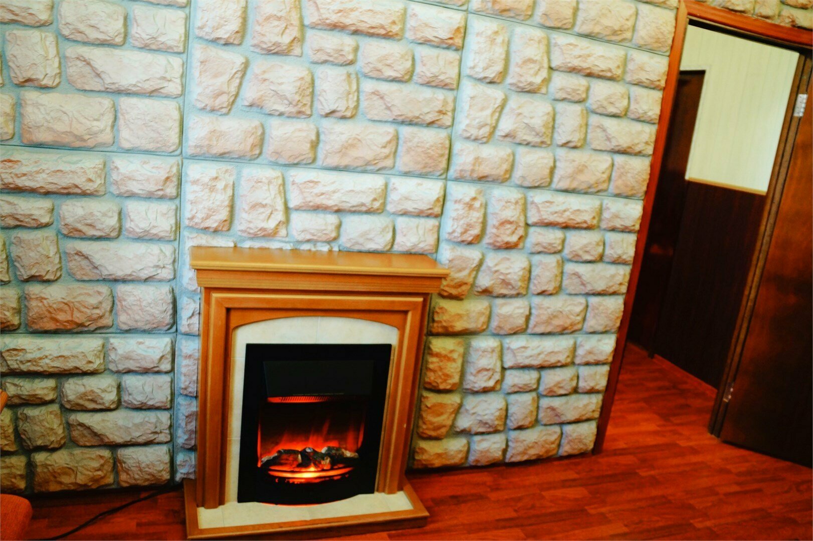 Люкс двухкомнатный с двуспальной кроватью