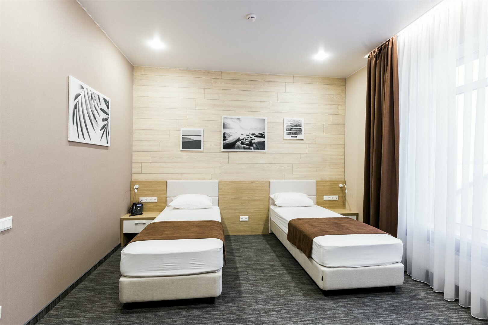 Улучшенный стандарт с 2-мя раздельными кроватями