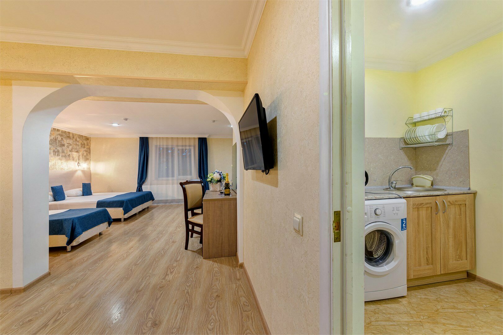 Семейная студио с кухней