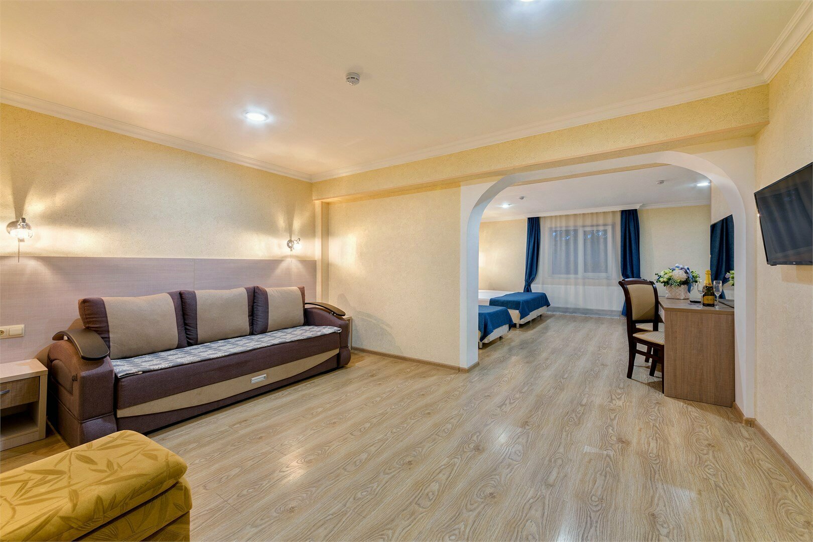 Семейная студио с кухней