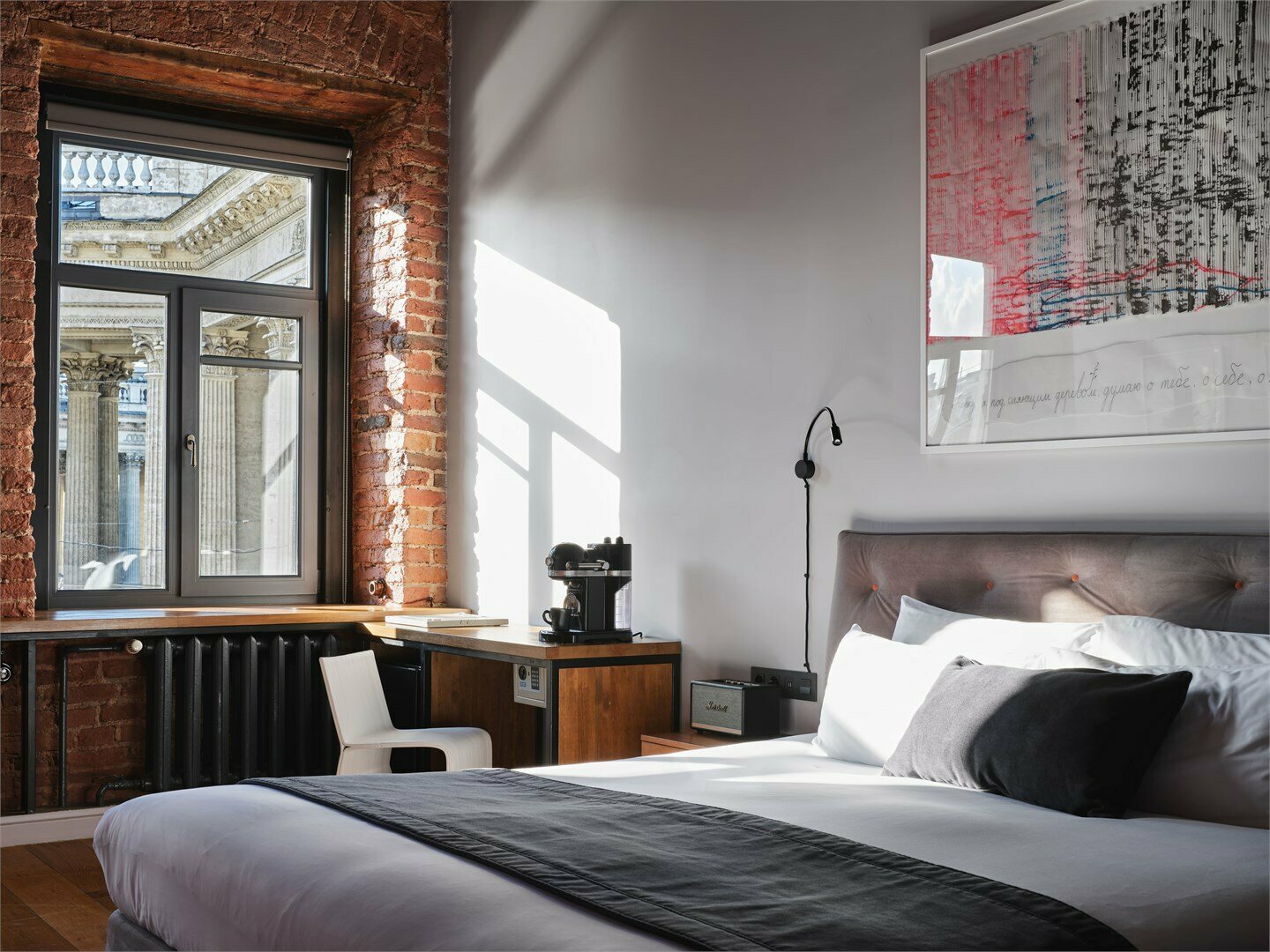 GORGEOUS с видом на Казанский собор