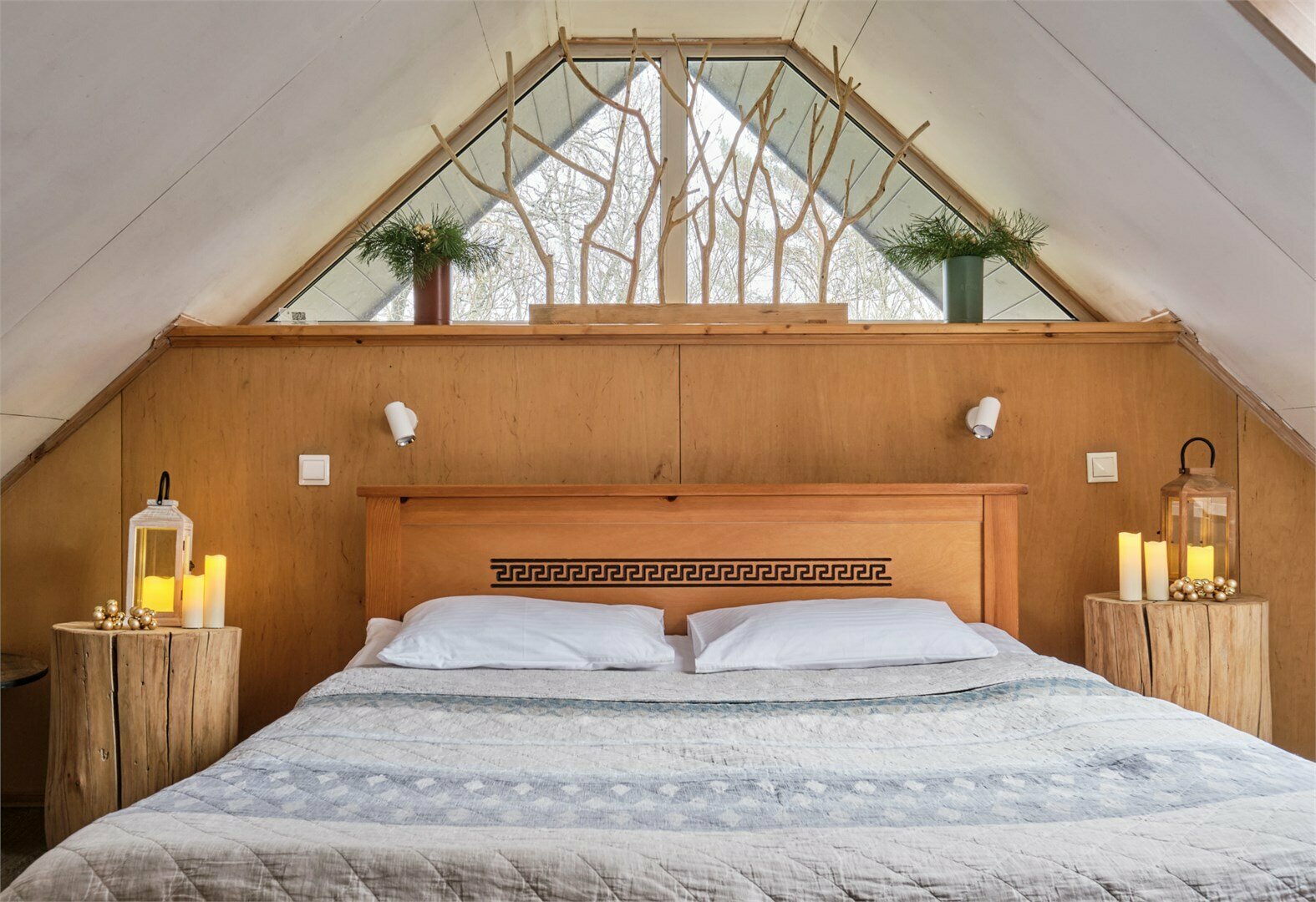 Улучшенный стандарт с одной кроватью